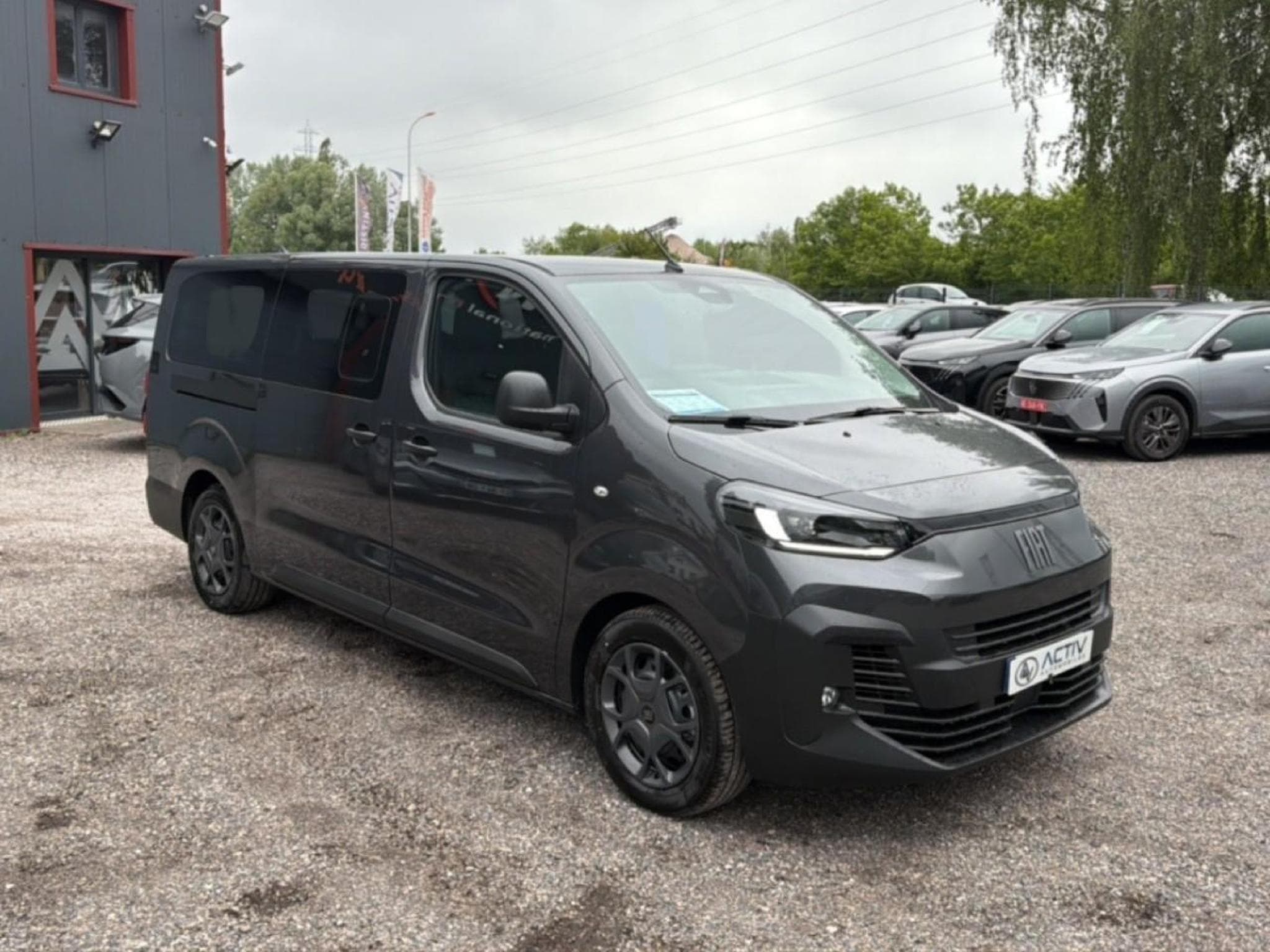Fiat Scudo XL 2.2 180 PACK EAT8 9PL (2026) - Photo 3