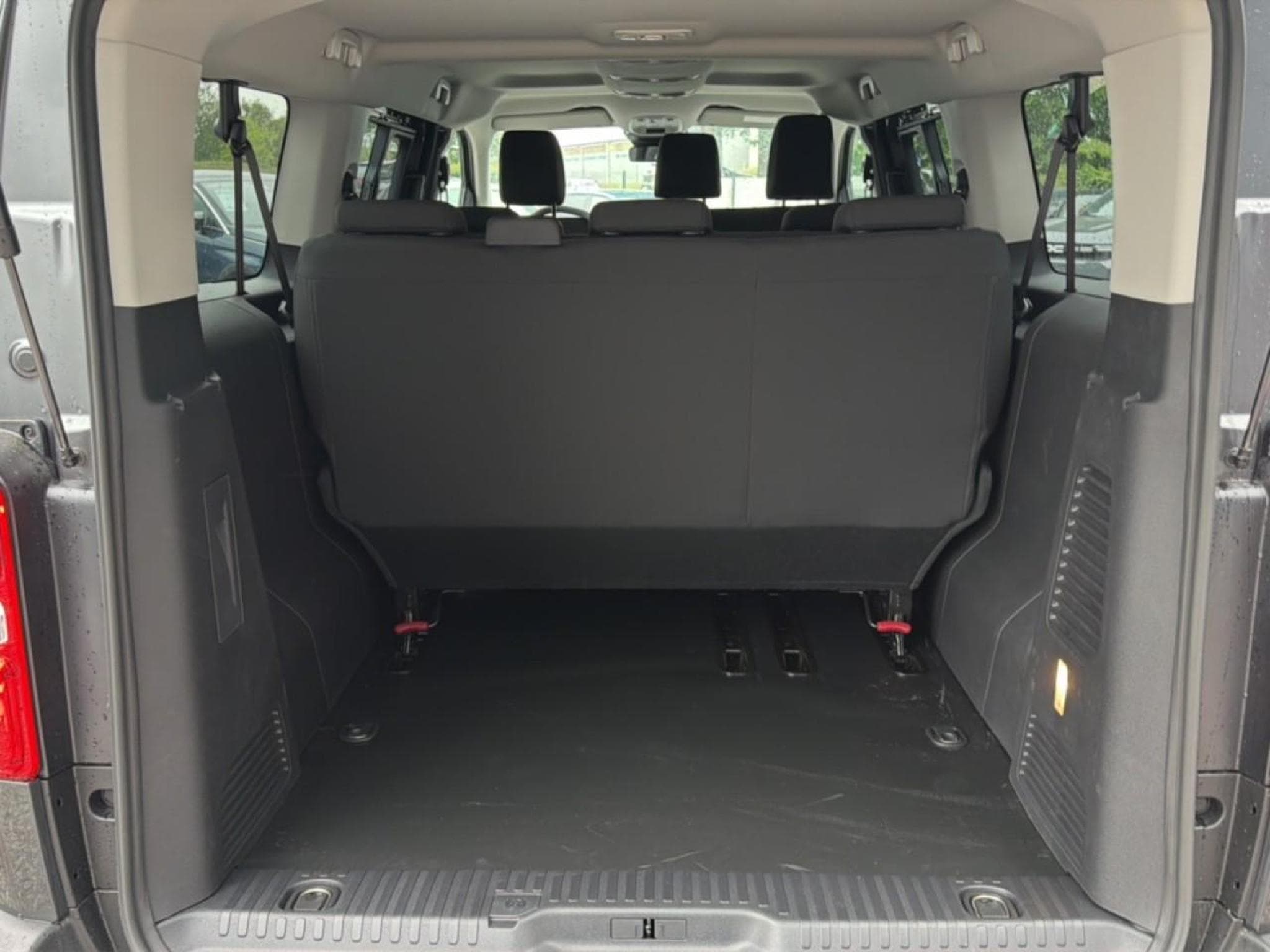 Fiat Scudo XL 2.2 180 PACK EAT8 9PL (2026) - Photo 16