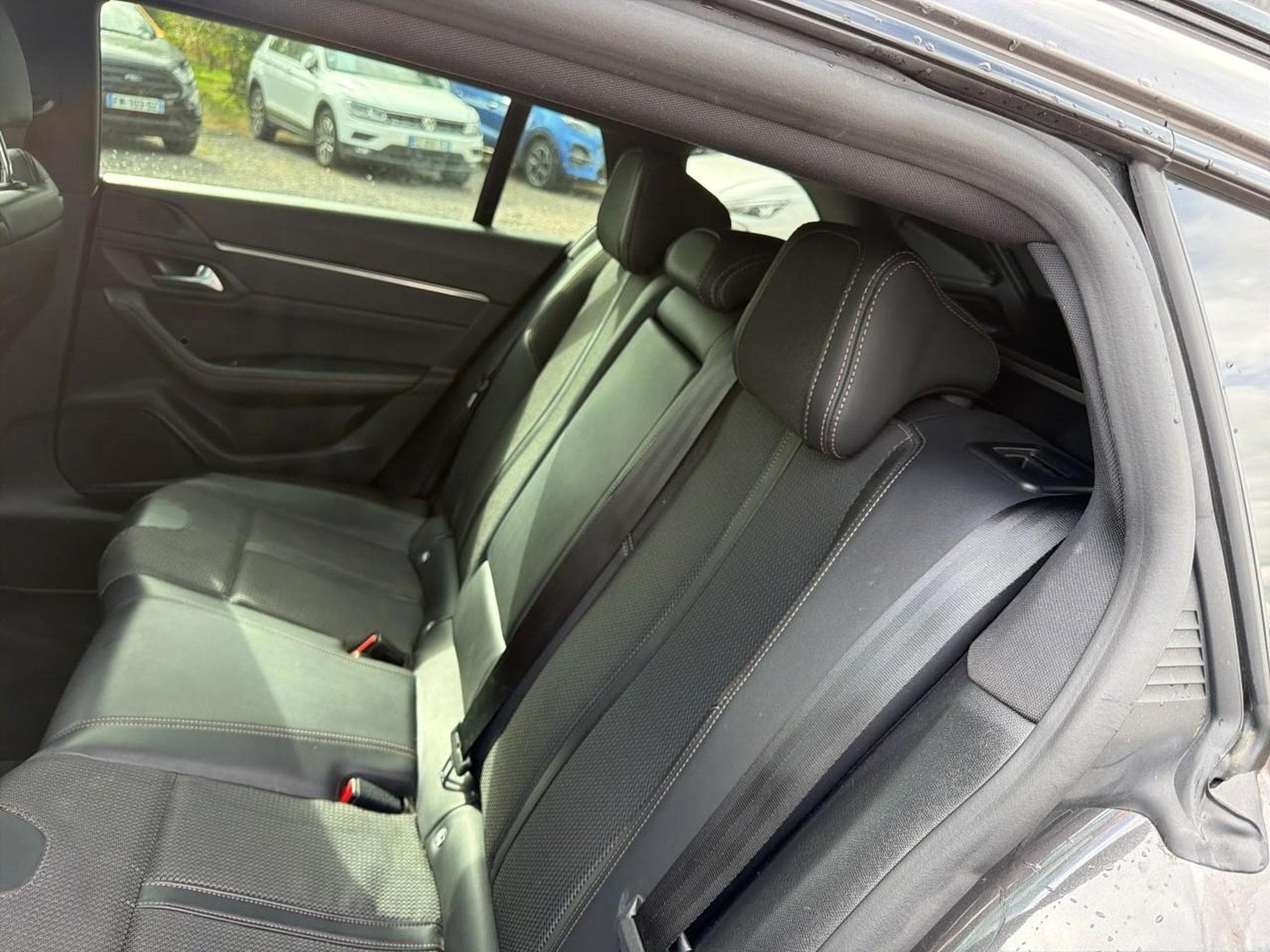 Peugeot 508 BLUEHDI 130 GT EAT8 (2021) - Photo 14
