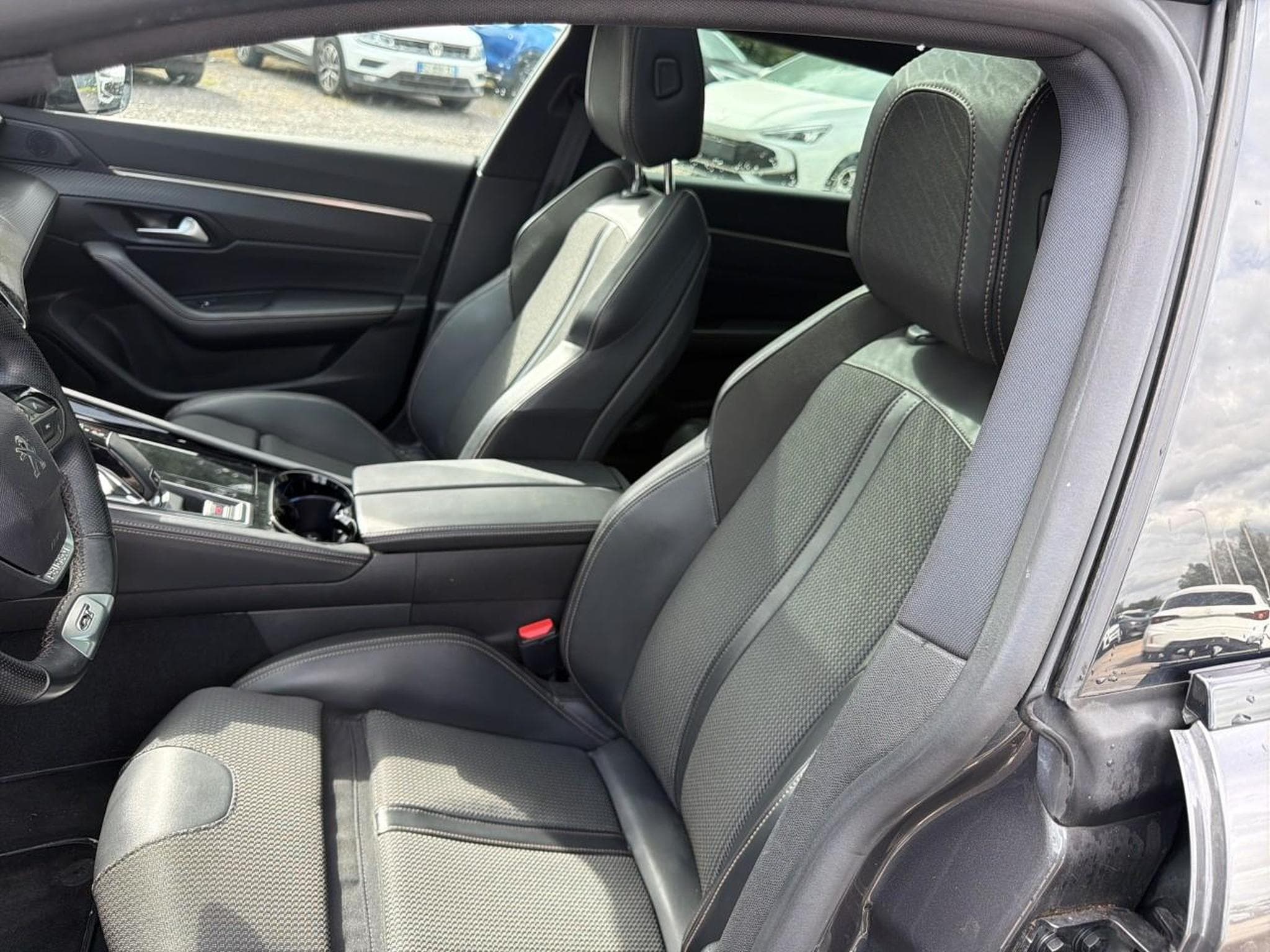 Peugeot 508 BLUEHDI 130 GT EAT8 (2021) - Photo 12