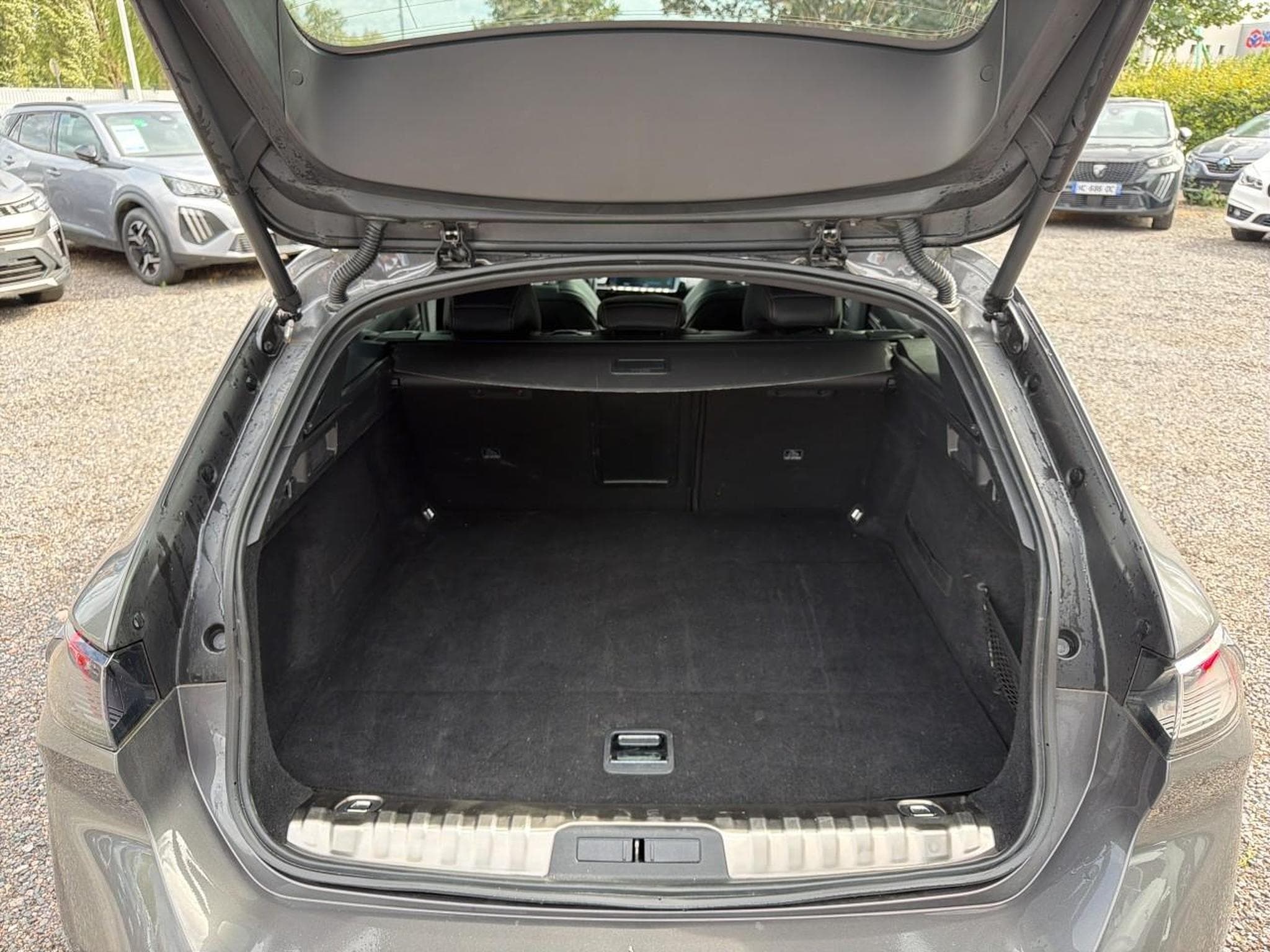 Peugeot 508 BLUEHDI 130 GT EAT8 (2021) - Photo 15