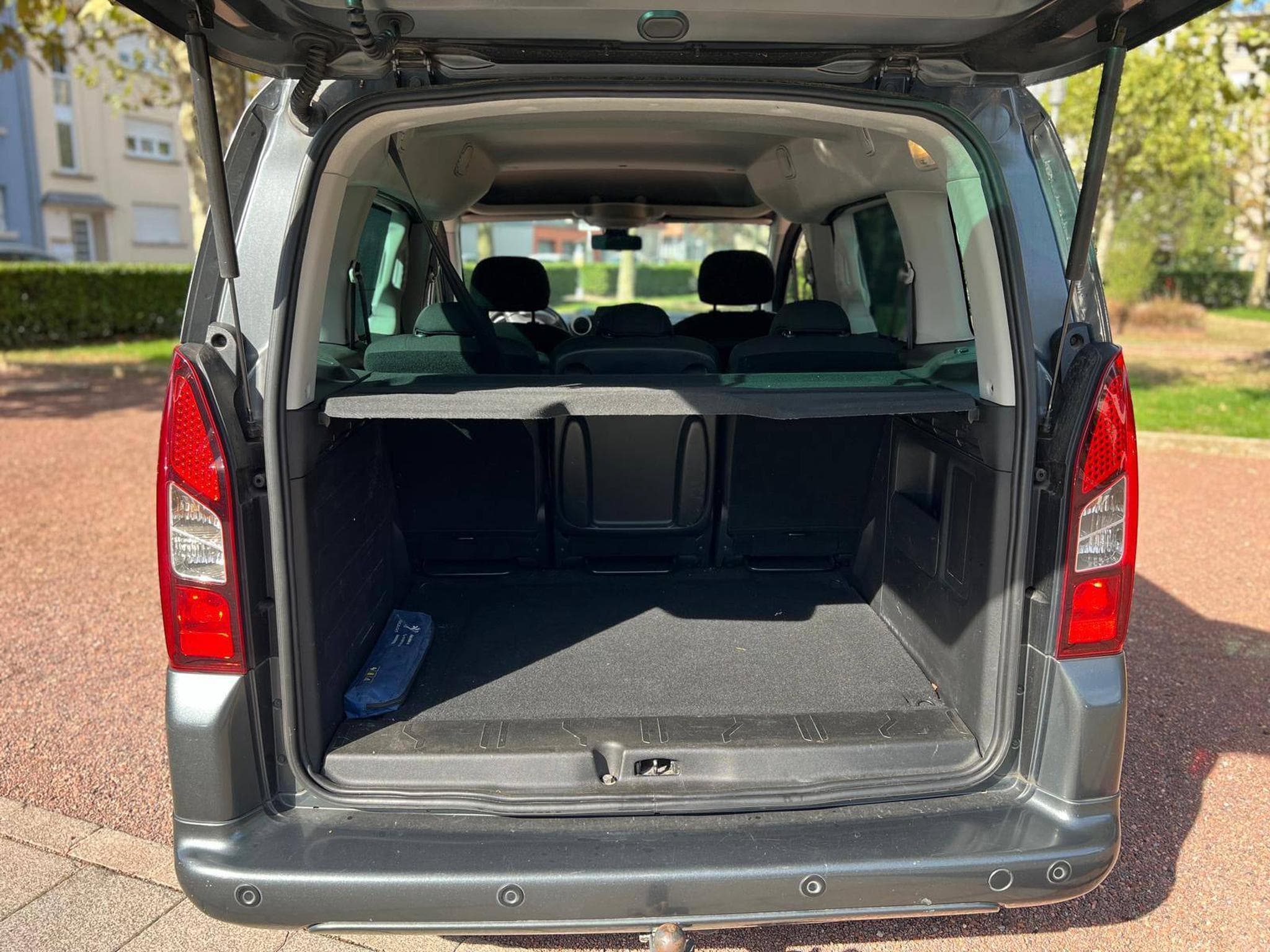 Peugeot Partner Manuelle / Essence / Attache Remorque / (2018) - Photo 9