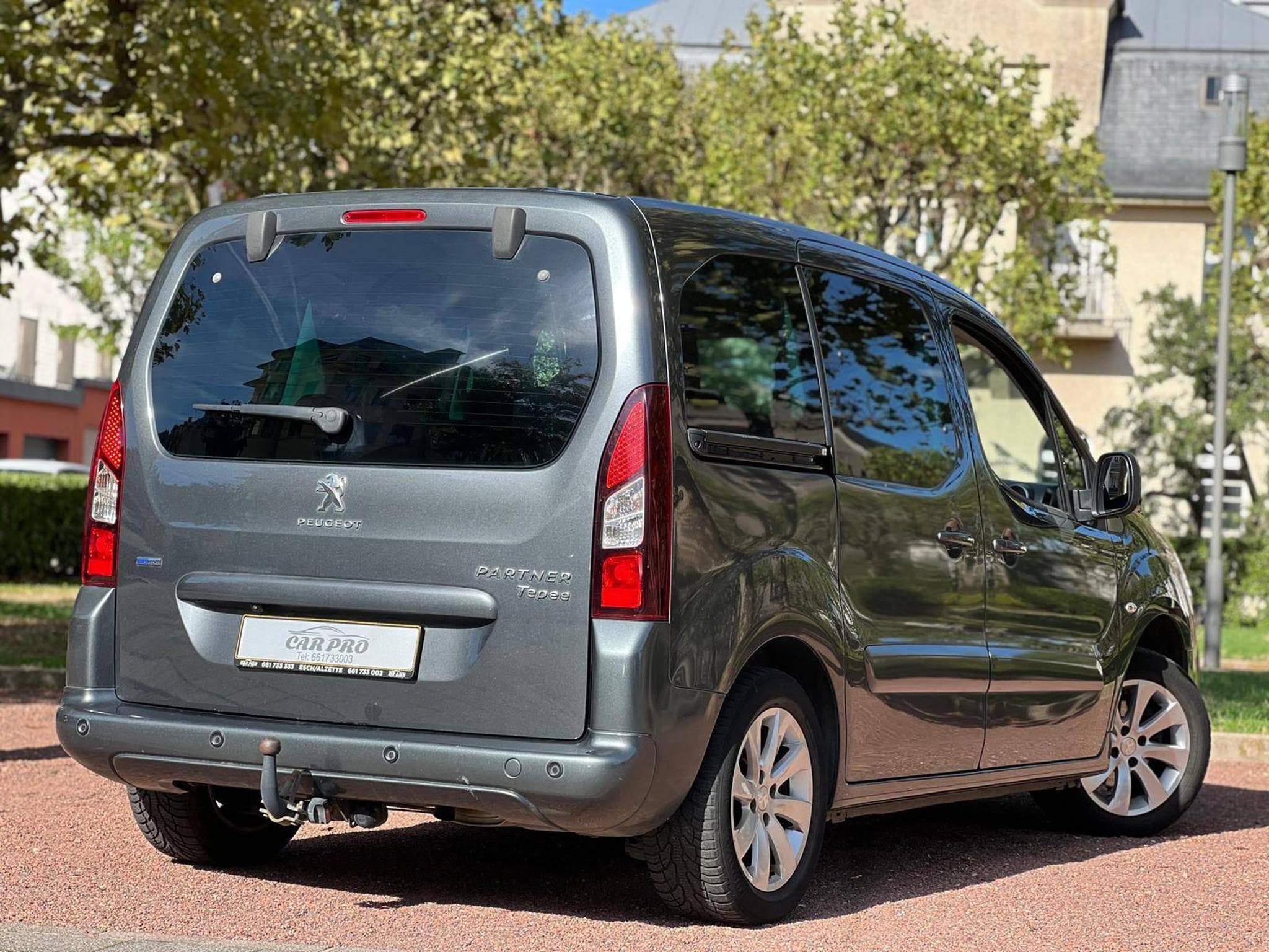 Peugeot Partner Manuelle / Essence / Attache Remorque / (2018) - Photo 4