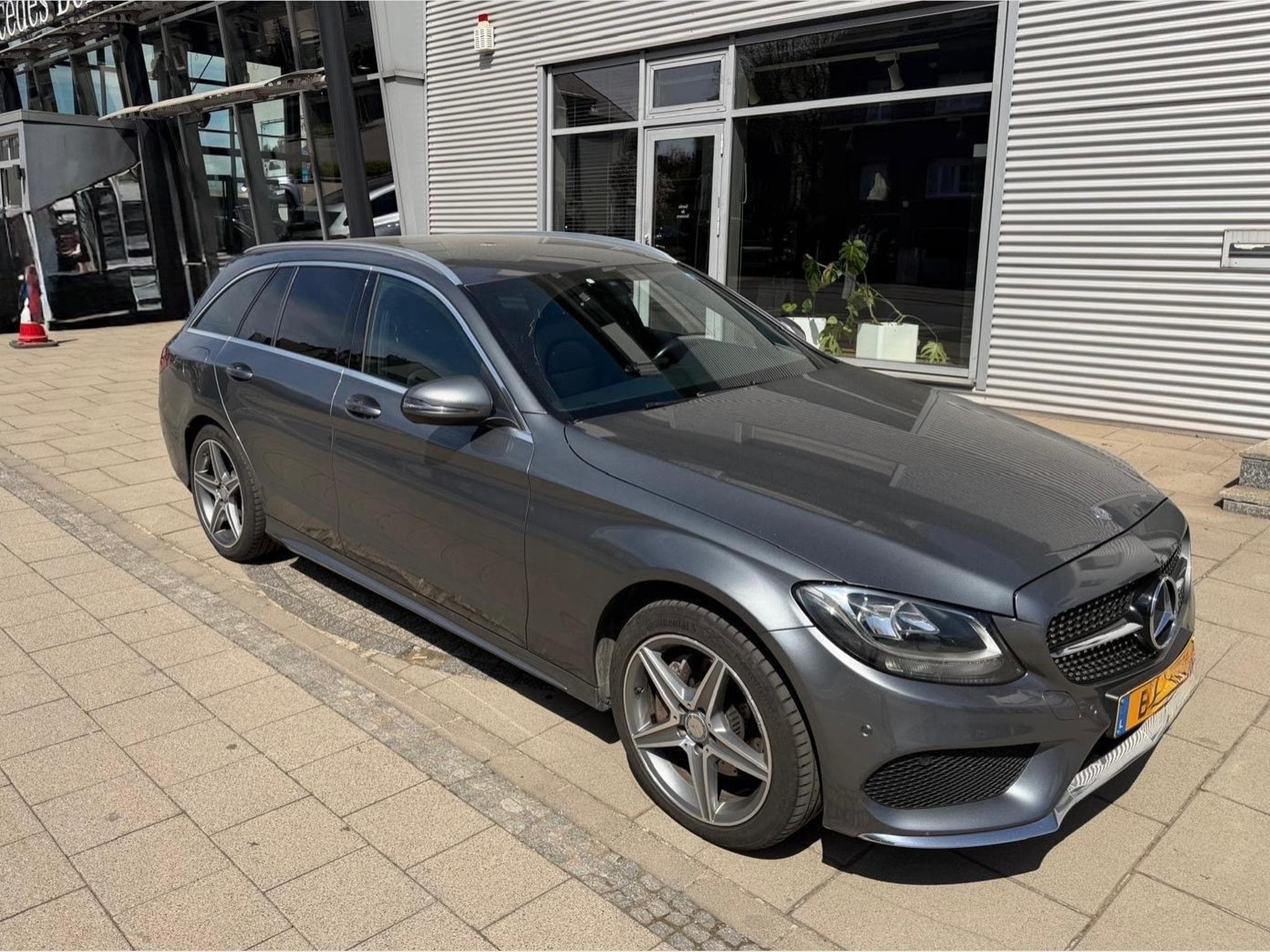 Mercedes C 200 Pack AMG (2016) - Photo 1