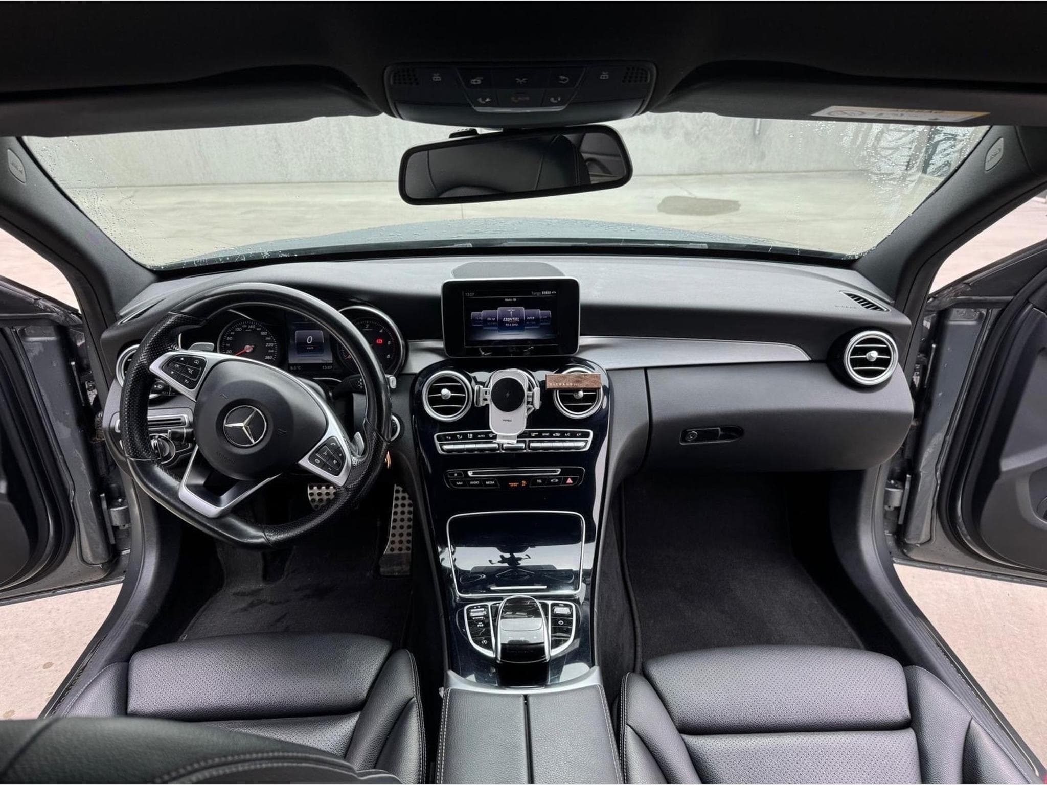 Mercedes C 200 Pack AMG (2016) - Photo 2
