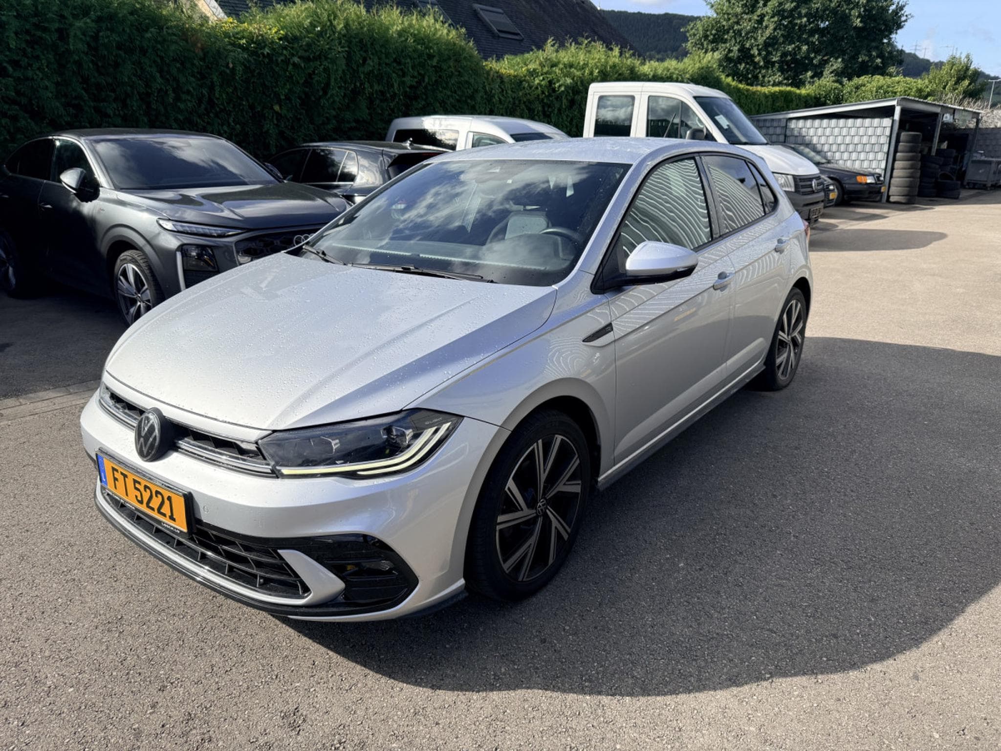 VW Polo R-Line 1.0 TSI 110cv Boîte à double embrayage 7 vitesses (2022) - Photo 1