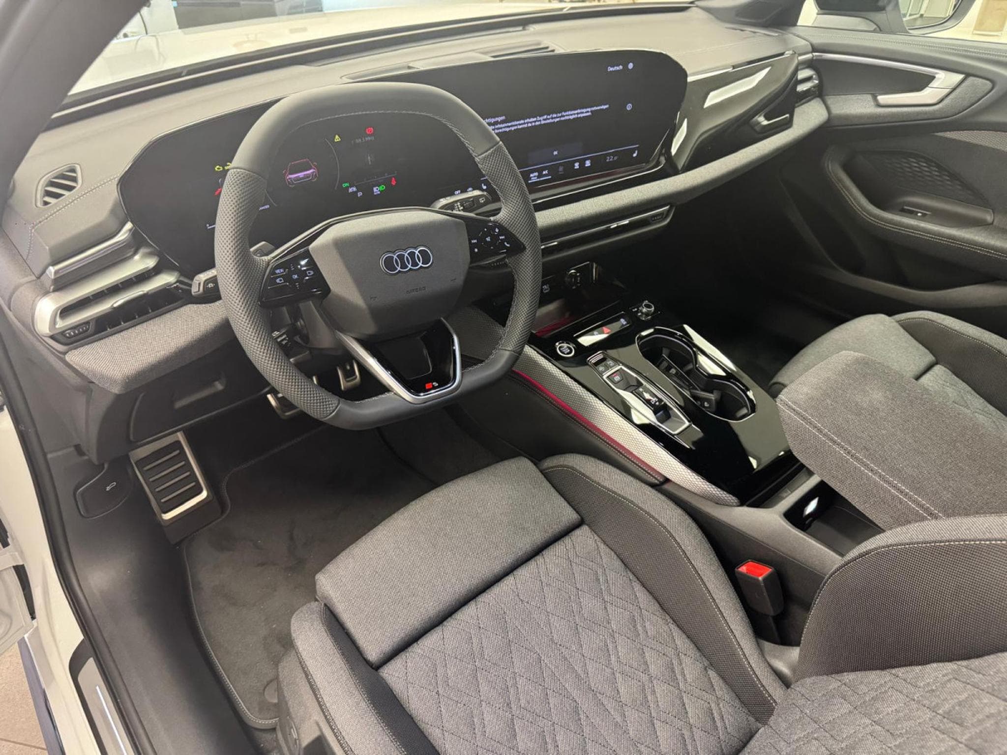 Audi A5 A5 Avant S line TFSI 150 CV / 110 kW S tronic (2025) - Photo 4