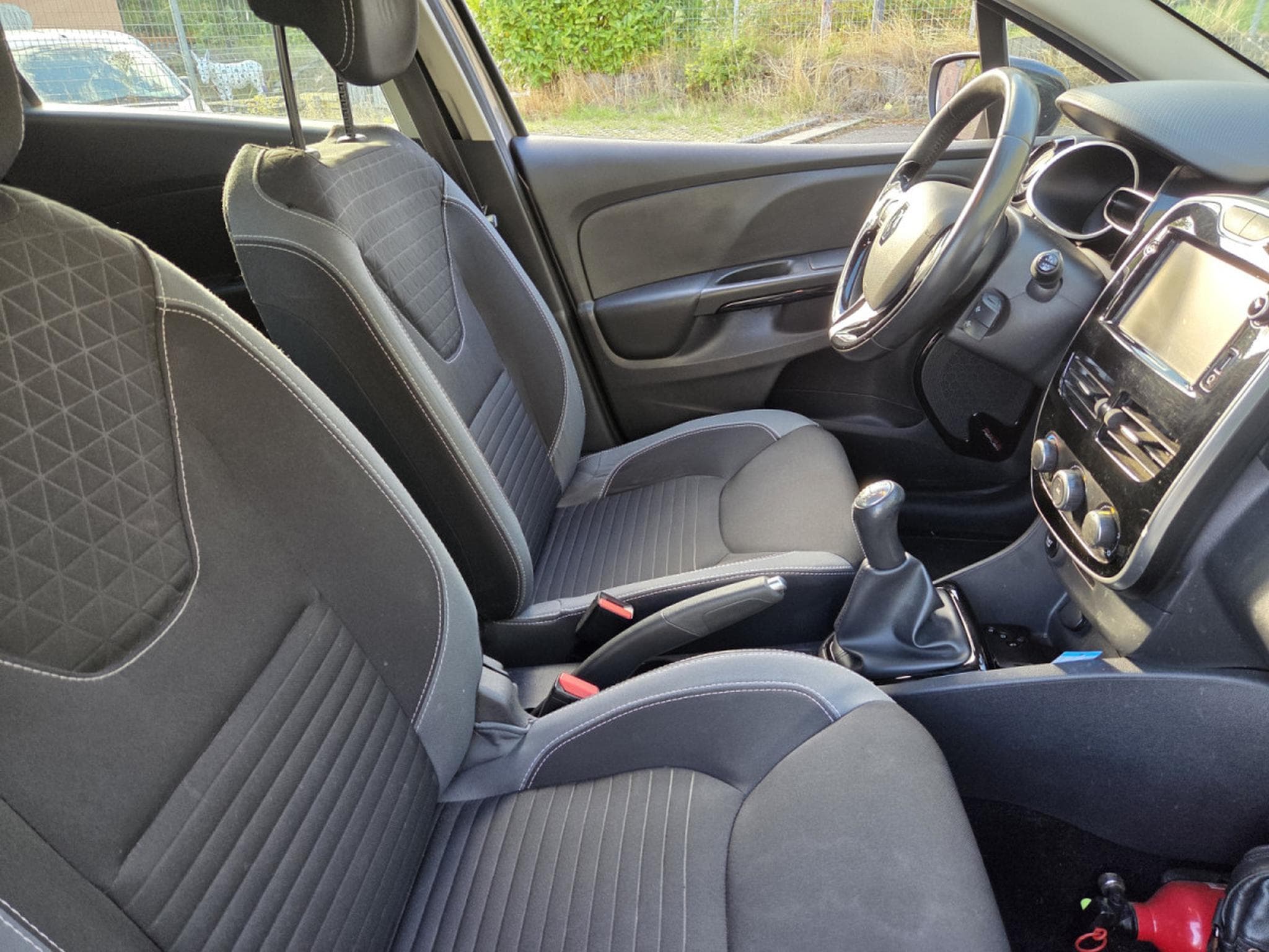 Renault Clio Estate 90 CV Garantie 12 Mois (2016) - Photo 9