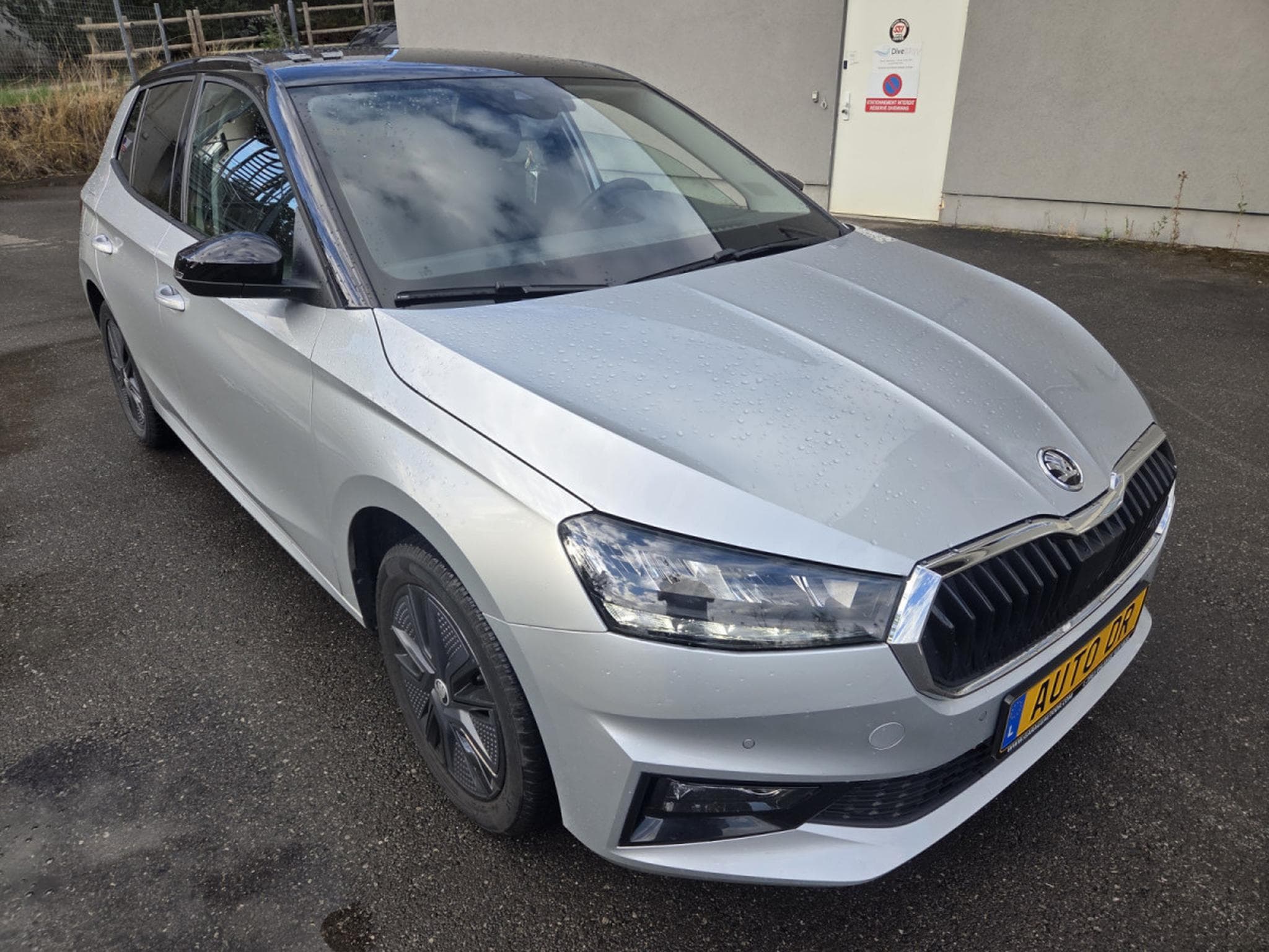 Skoda Fabia TSI 116 CV DSG7 Garantie 12 Mois (2024) - Photo 3