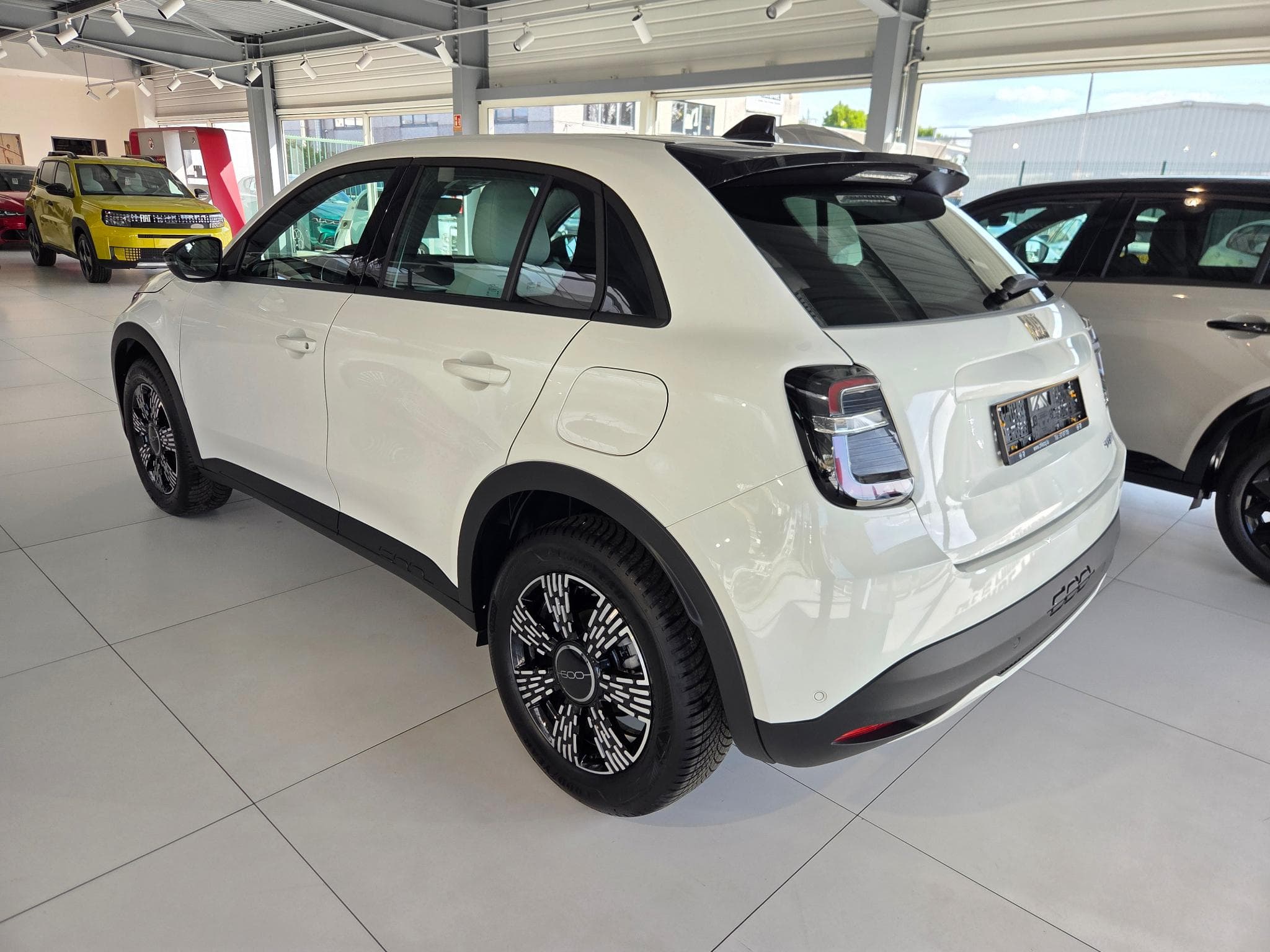 Fiat 600 ICON 110 CV (2026) - Photo 2