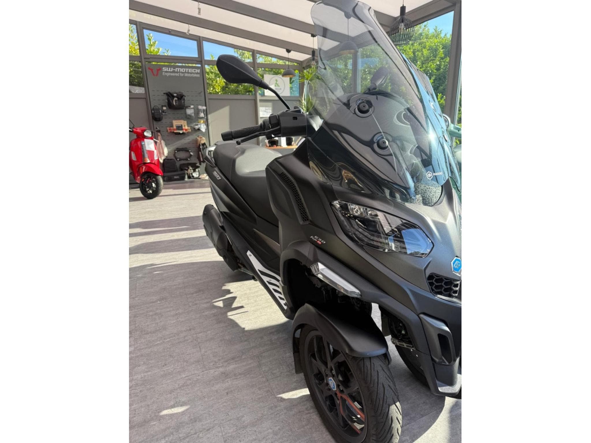 Piaggio MP3 (2022) - Foto 2