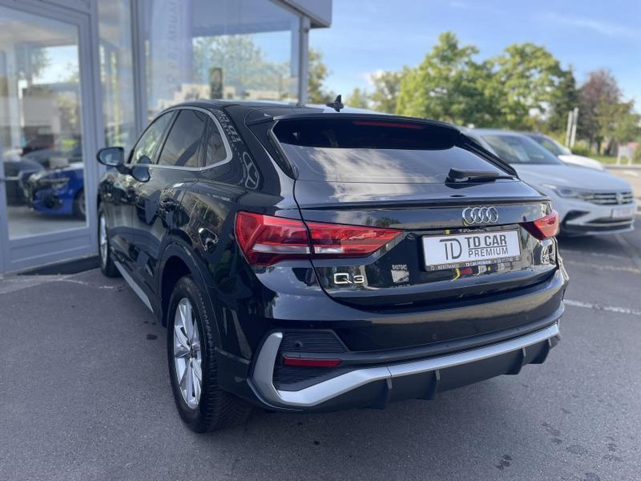 Audi Q3 Sportback 35 Tdi 150 S-Line Auto (2022) - Photo 13