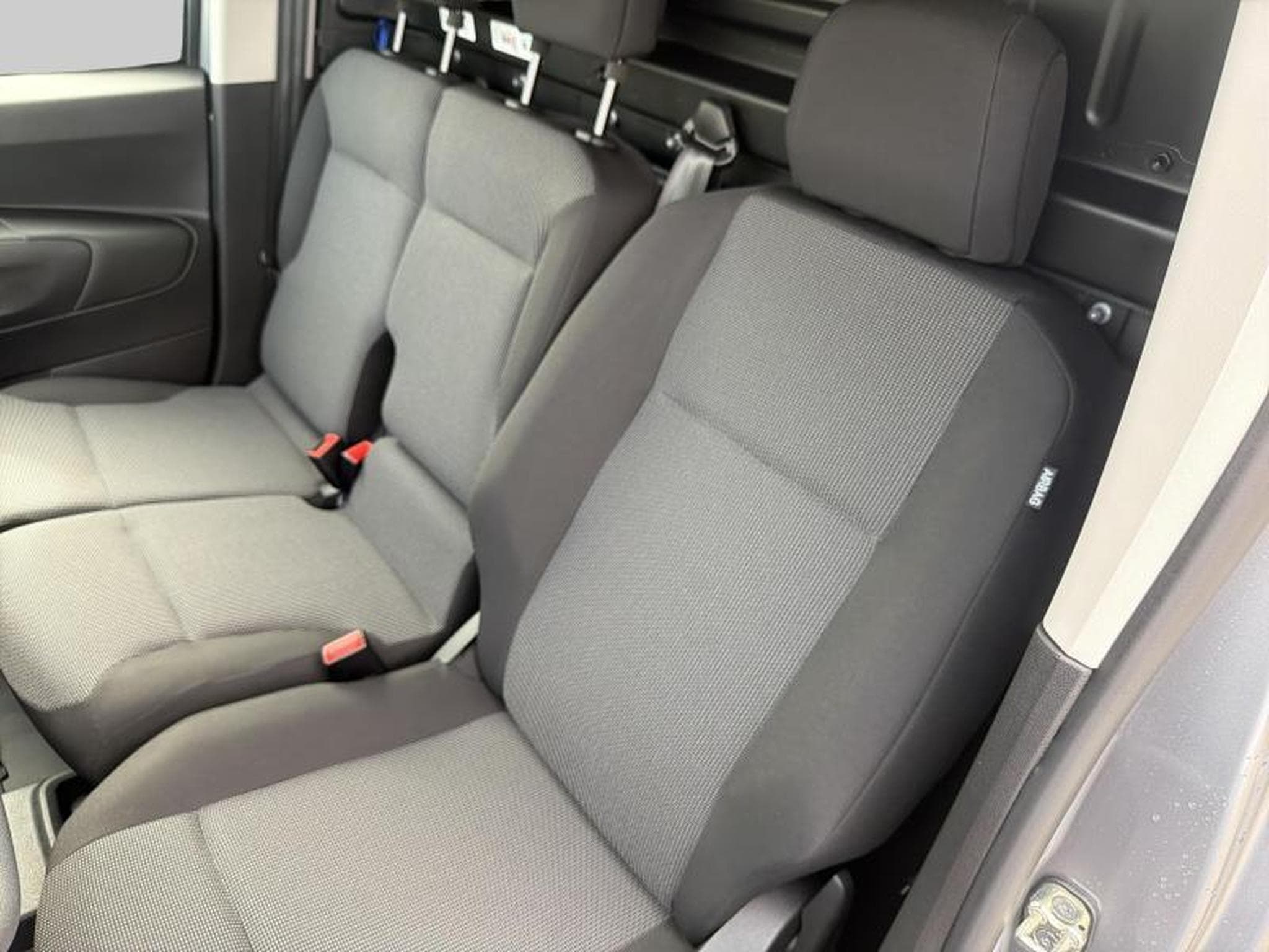 Opel Combo E Cargo (2025) - Photo 12