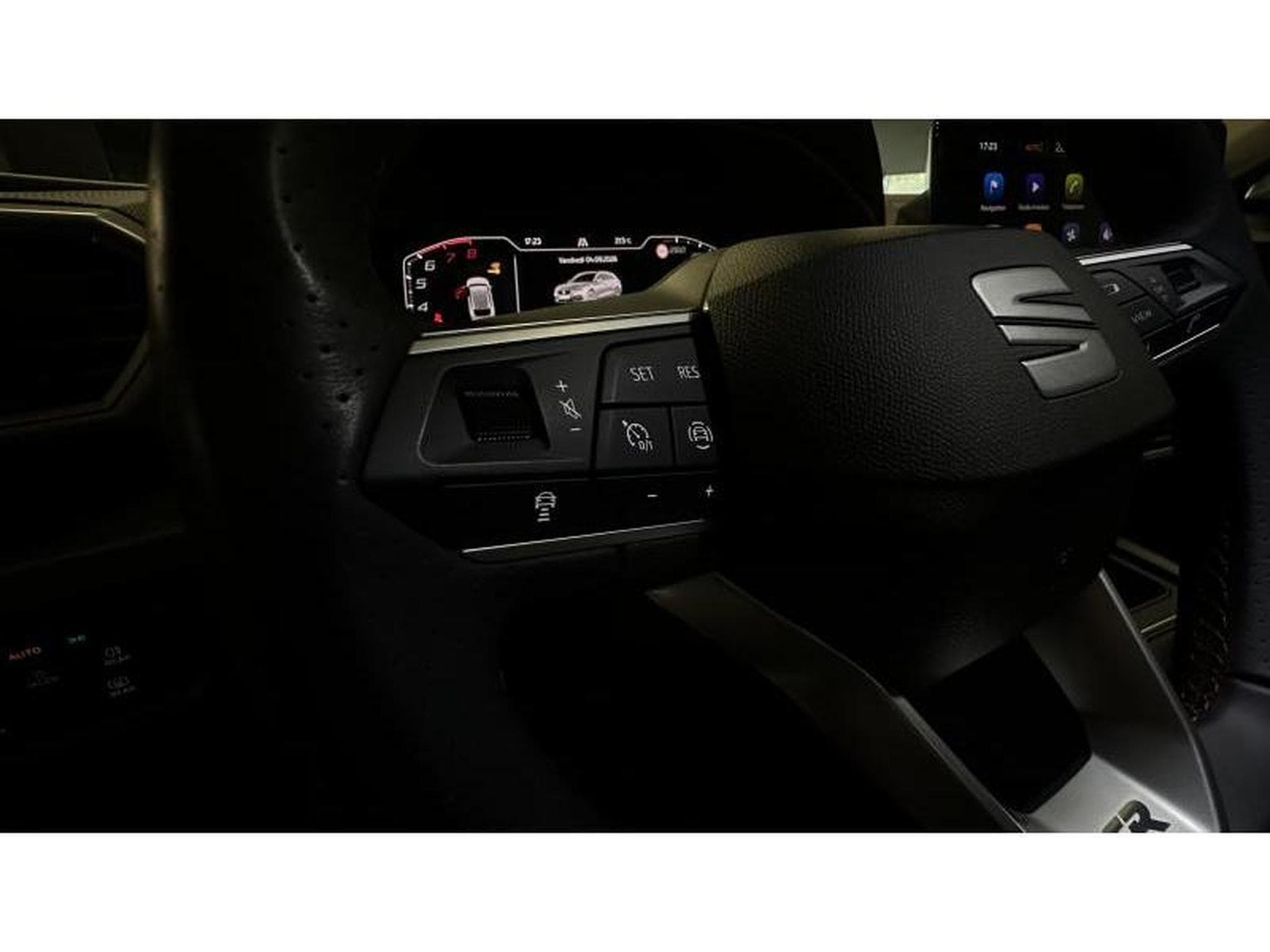 Seat Leon ST FR (2022) - Photo 14