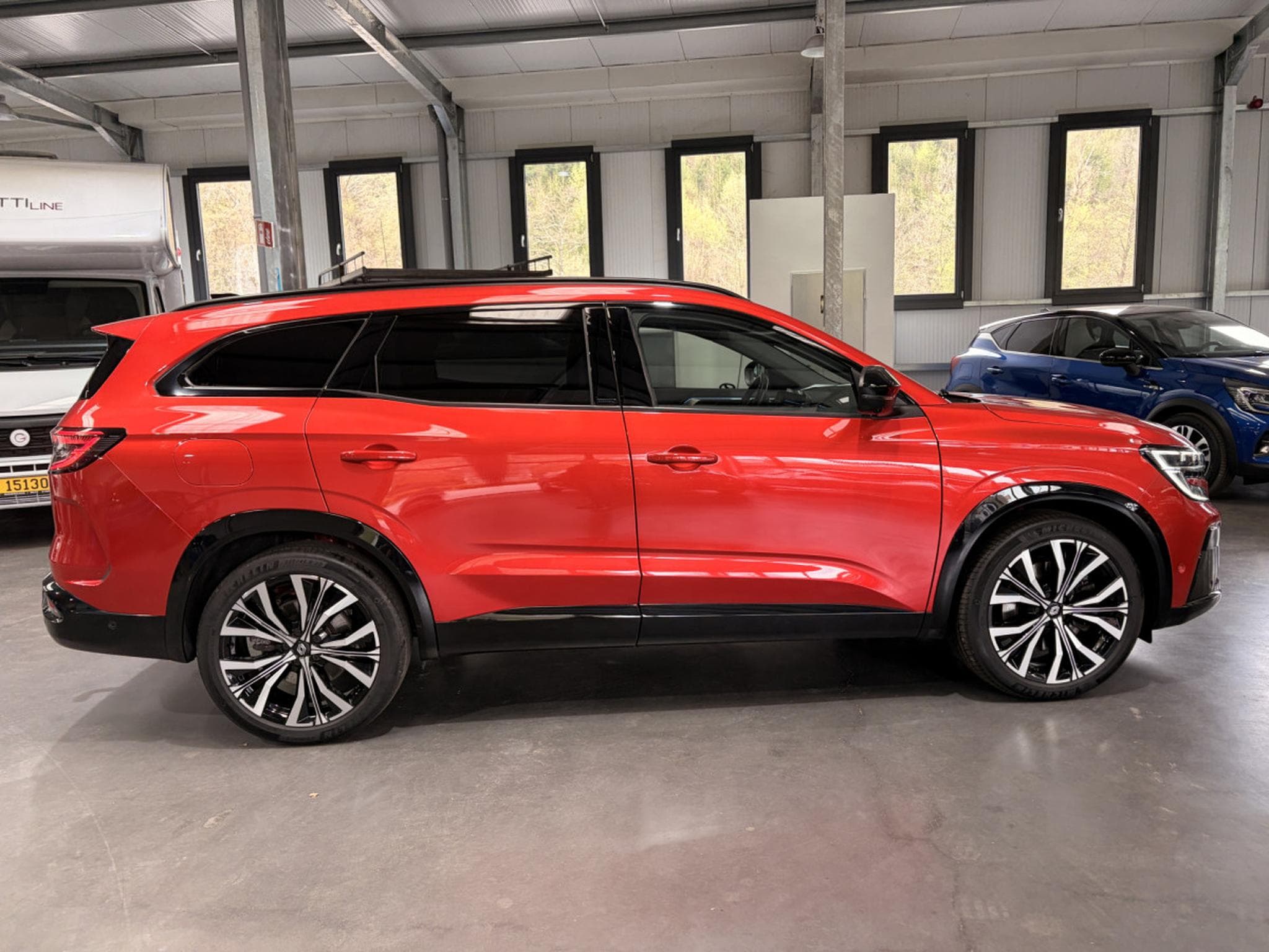 Renault Espace 1.2 E-Tech Iconic Full Hybrid 4 Control (2024) - Foto 2