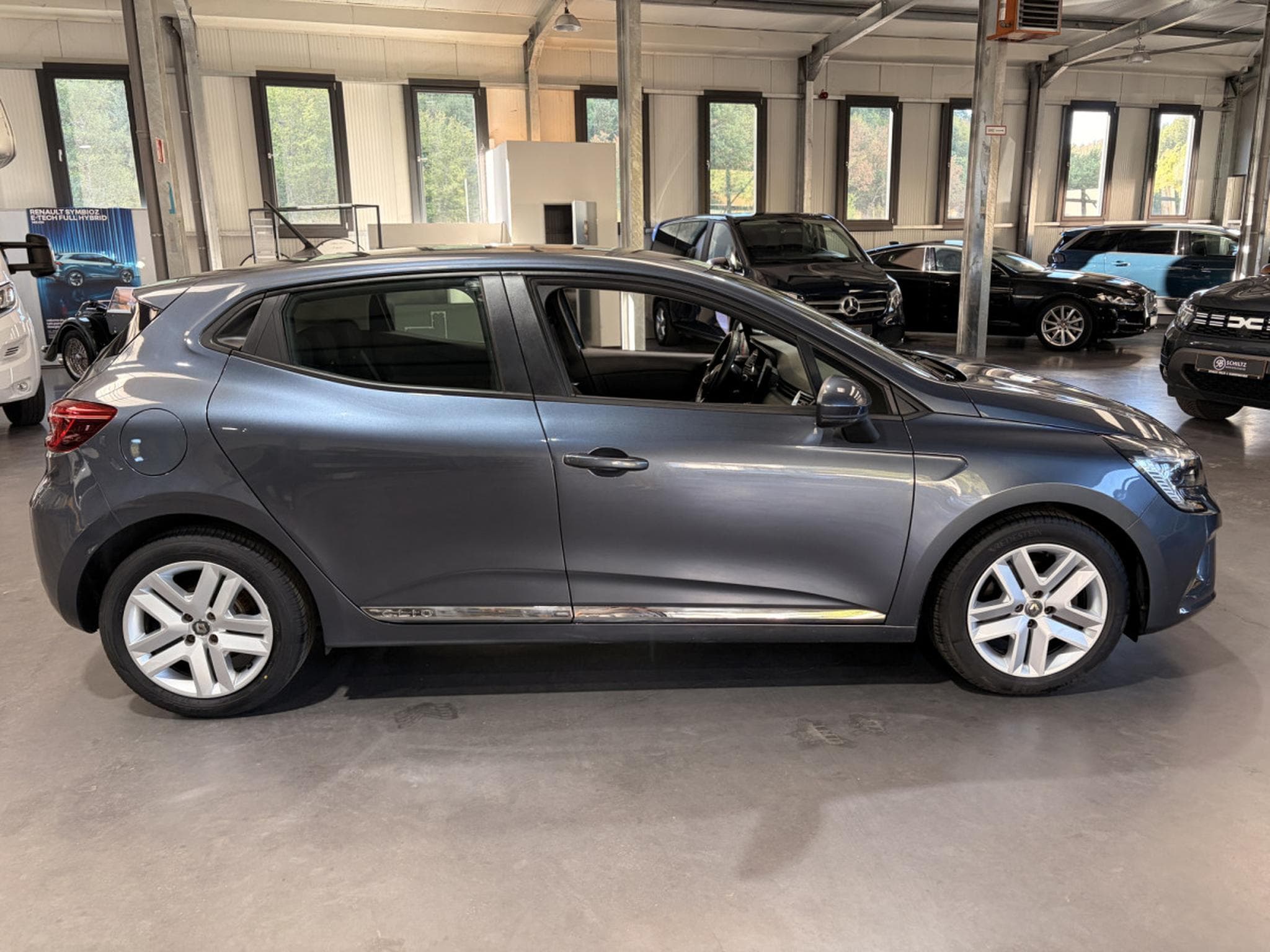 Renault Clio 1.5 dCi 86HP (2021) - Foto 2