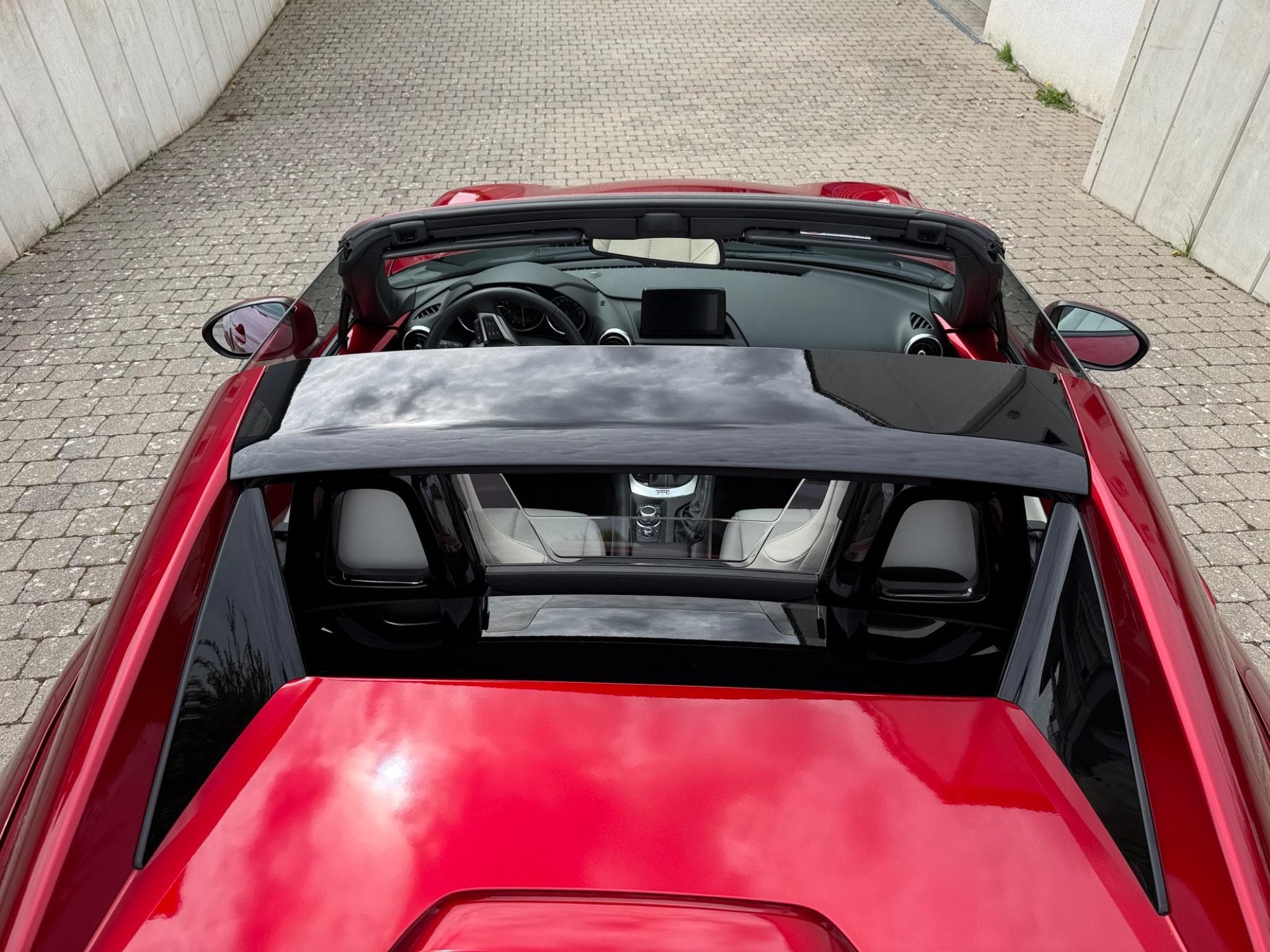 Mazda MX-5 RF 184CV Kizuna (2024) - Photo 7