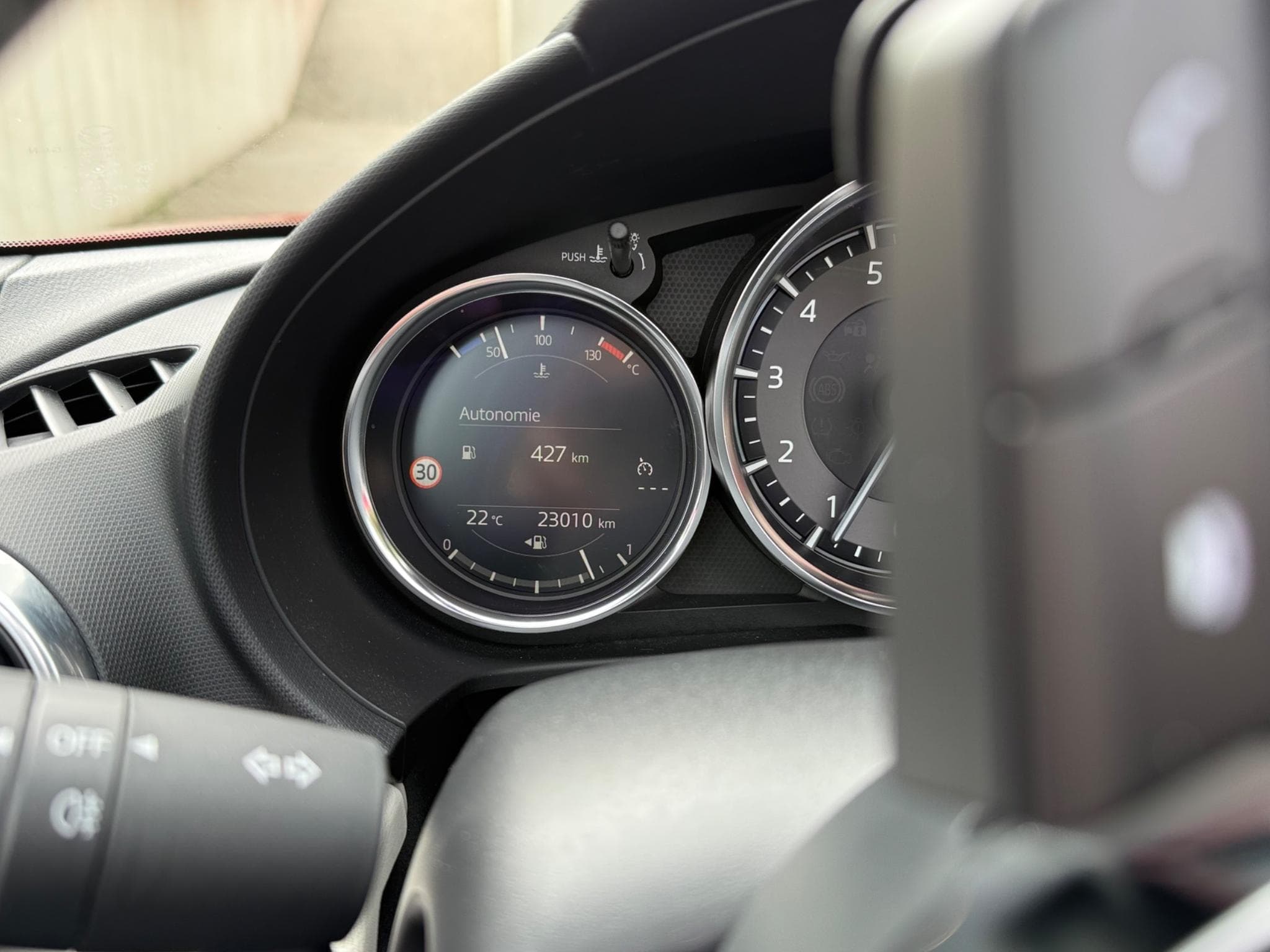 Mazda MX-5 RF 184CV Kizuna (2024) - Photo 9