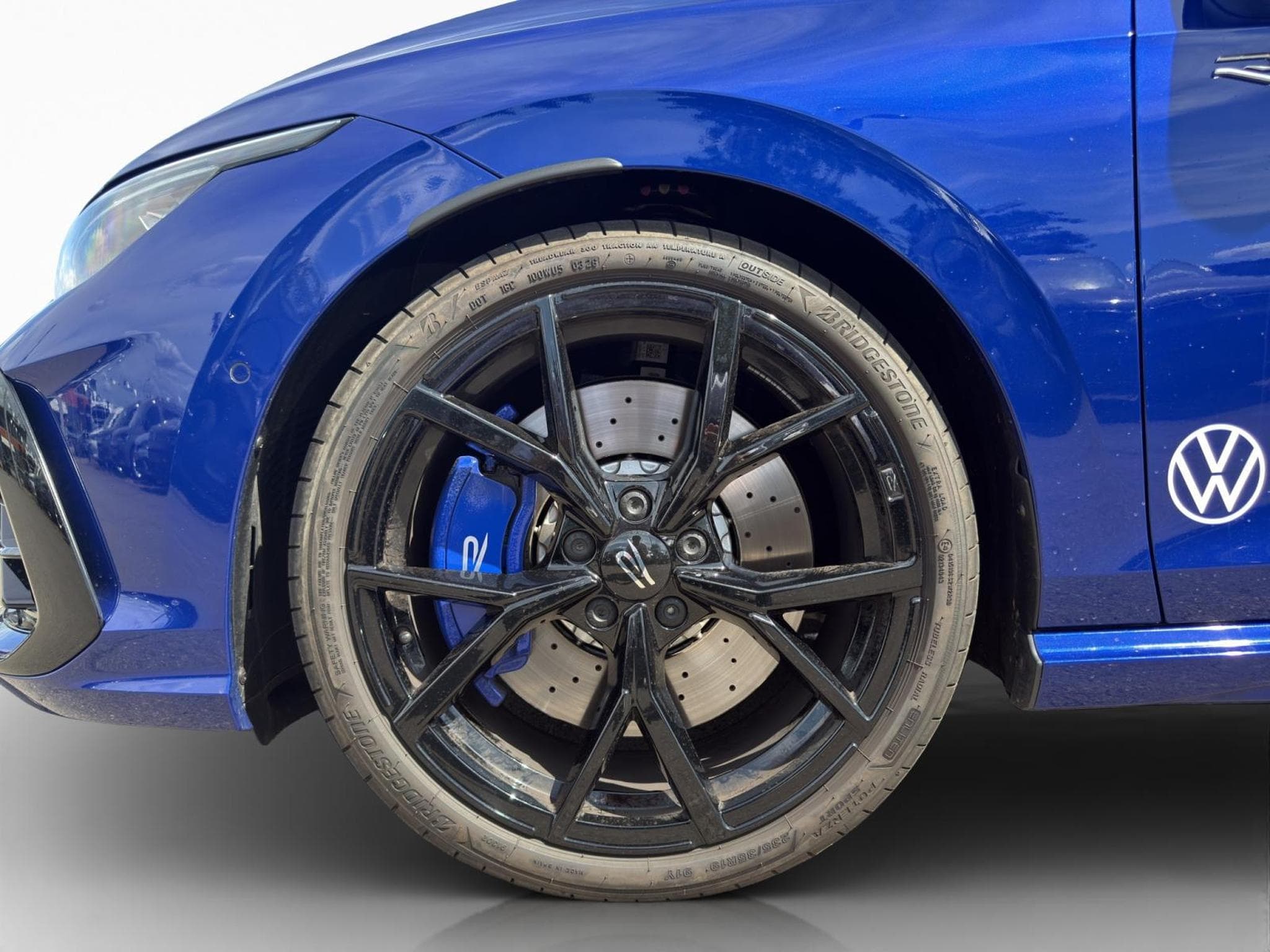 VW Golf R 4Motion (2026) - Foto 3