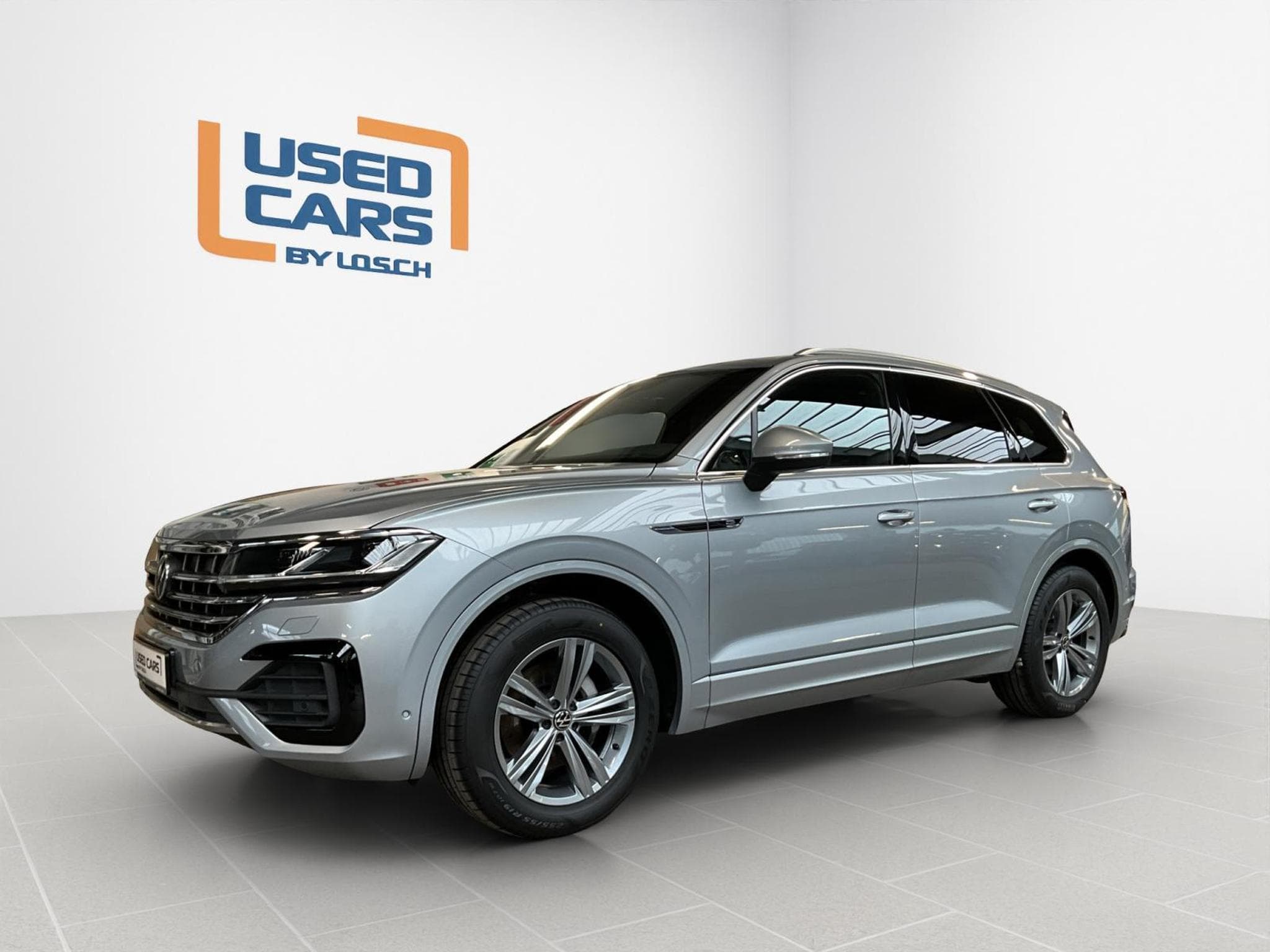 VW Touareg R-Line+DSG+V6+4M+AHK+Luft. (2023) - Photo 4