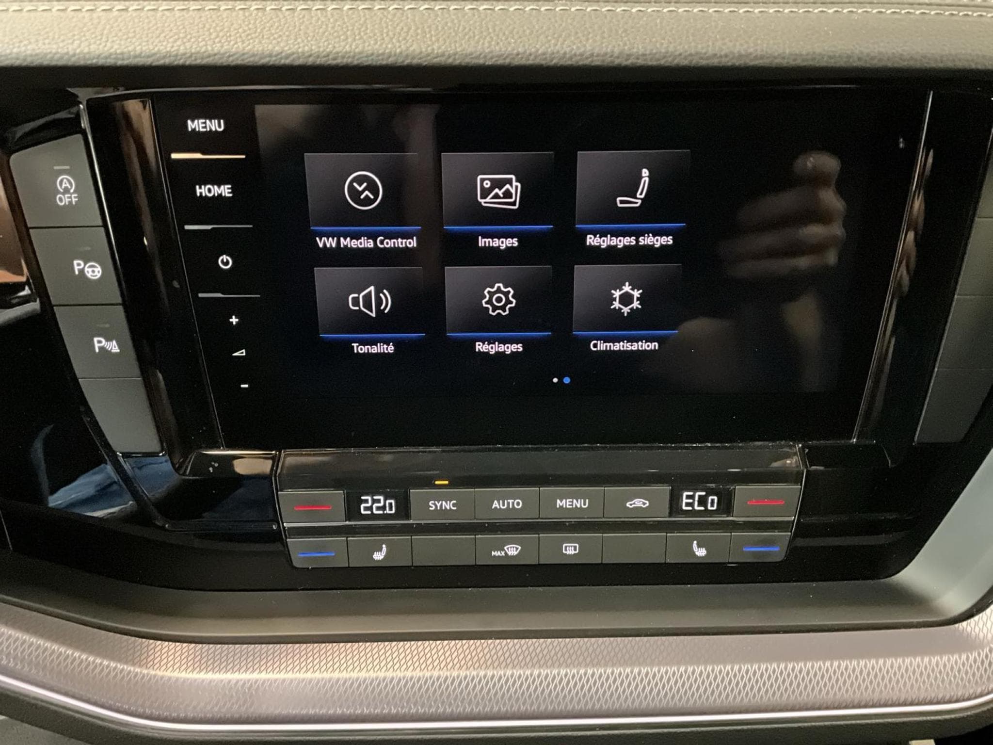 VW Touareg R-Line+DSG+V6+4M+AHK+Luft. (2023) - Photo 20