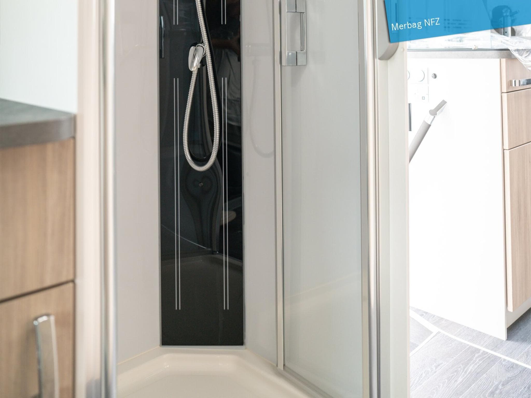 Frankia 7400 Plus Platin Pure 5,5t MESSE-DEAL Platin I 7400 Plus Platin Pure 5,5t (2025) - Photo 12