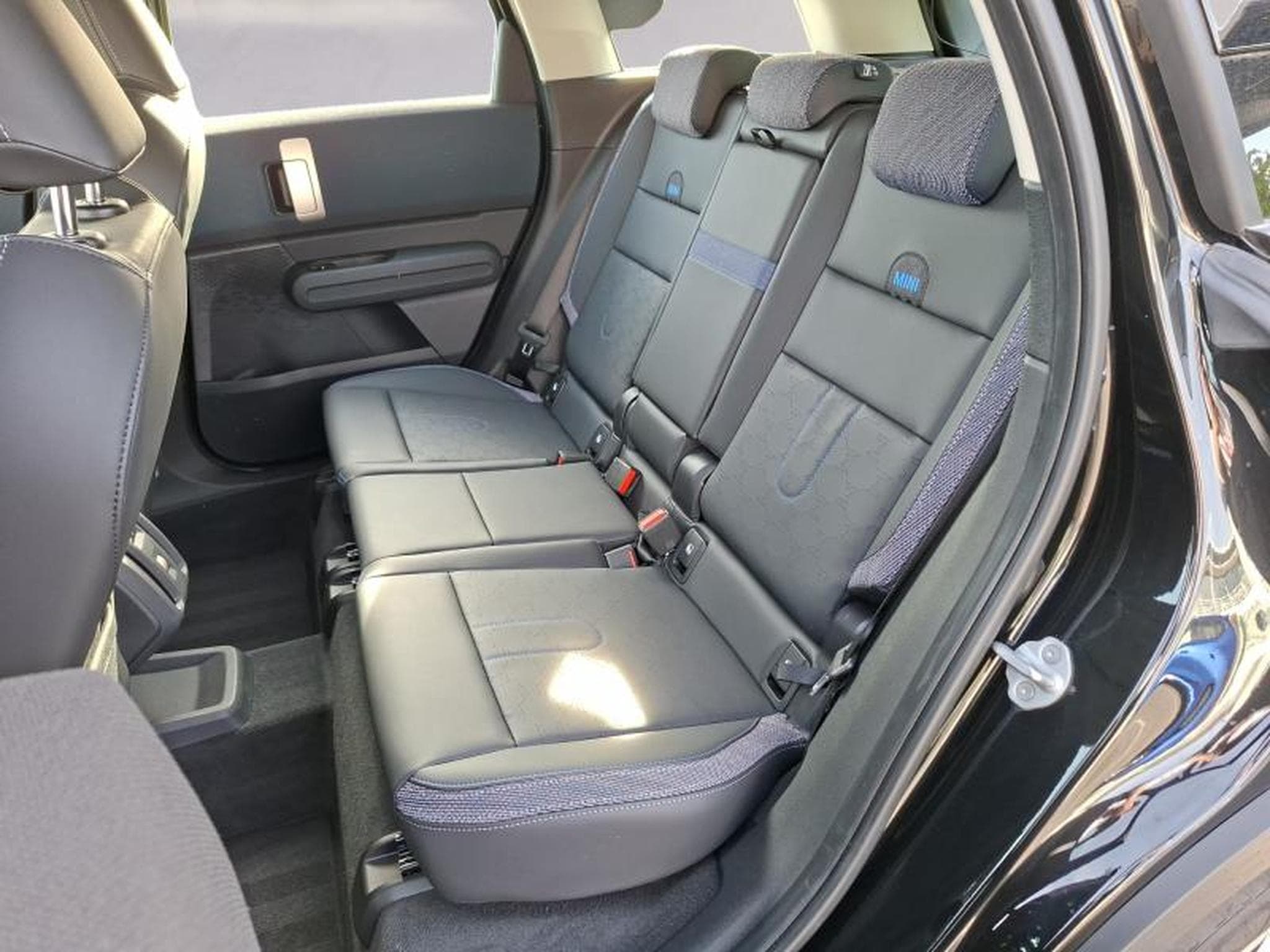 MINI Countryman Countryman C (2025) - Photo 12