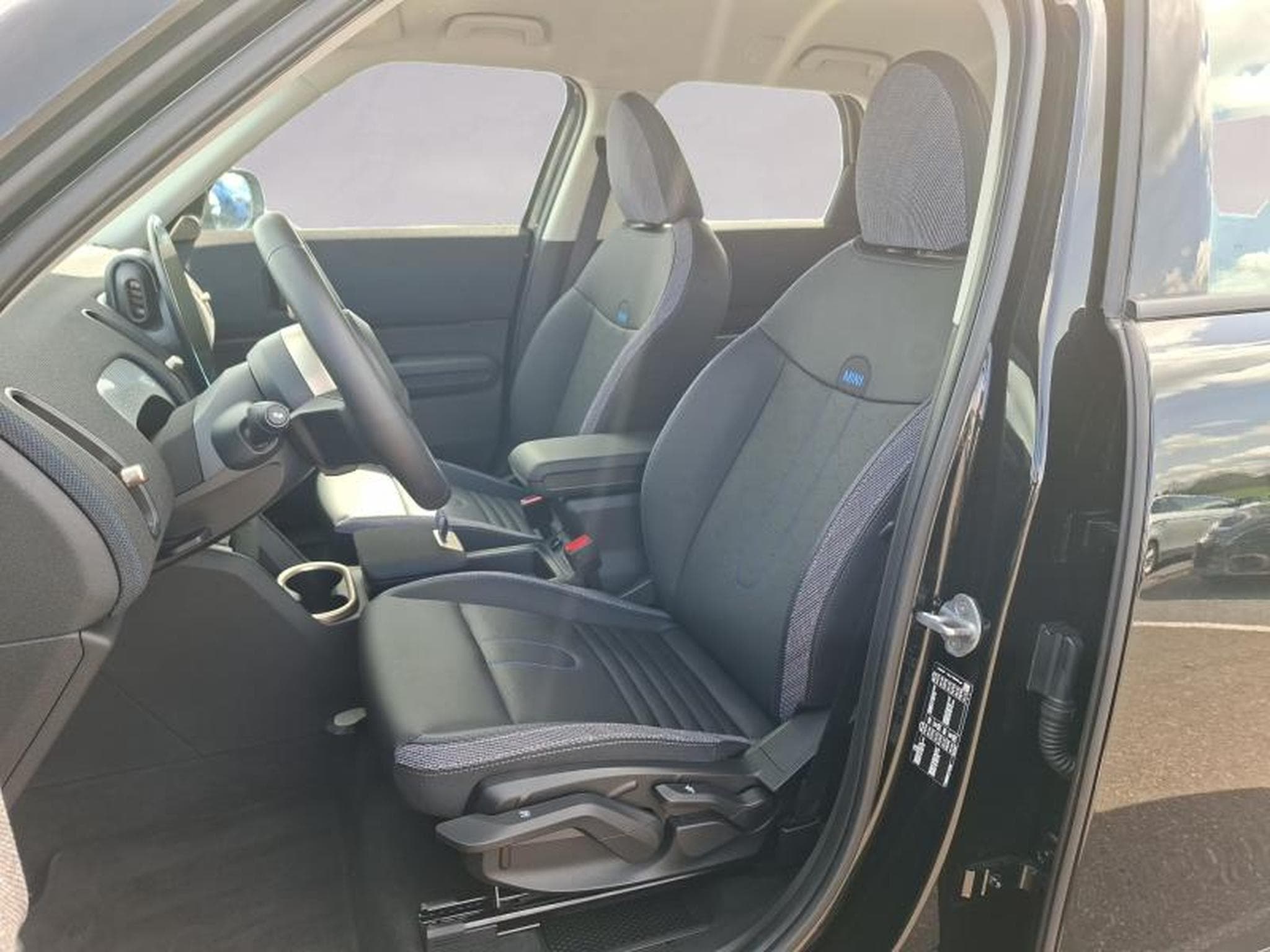 MINI Countryman Countryman C (2025) - Photo 9