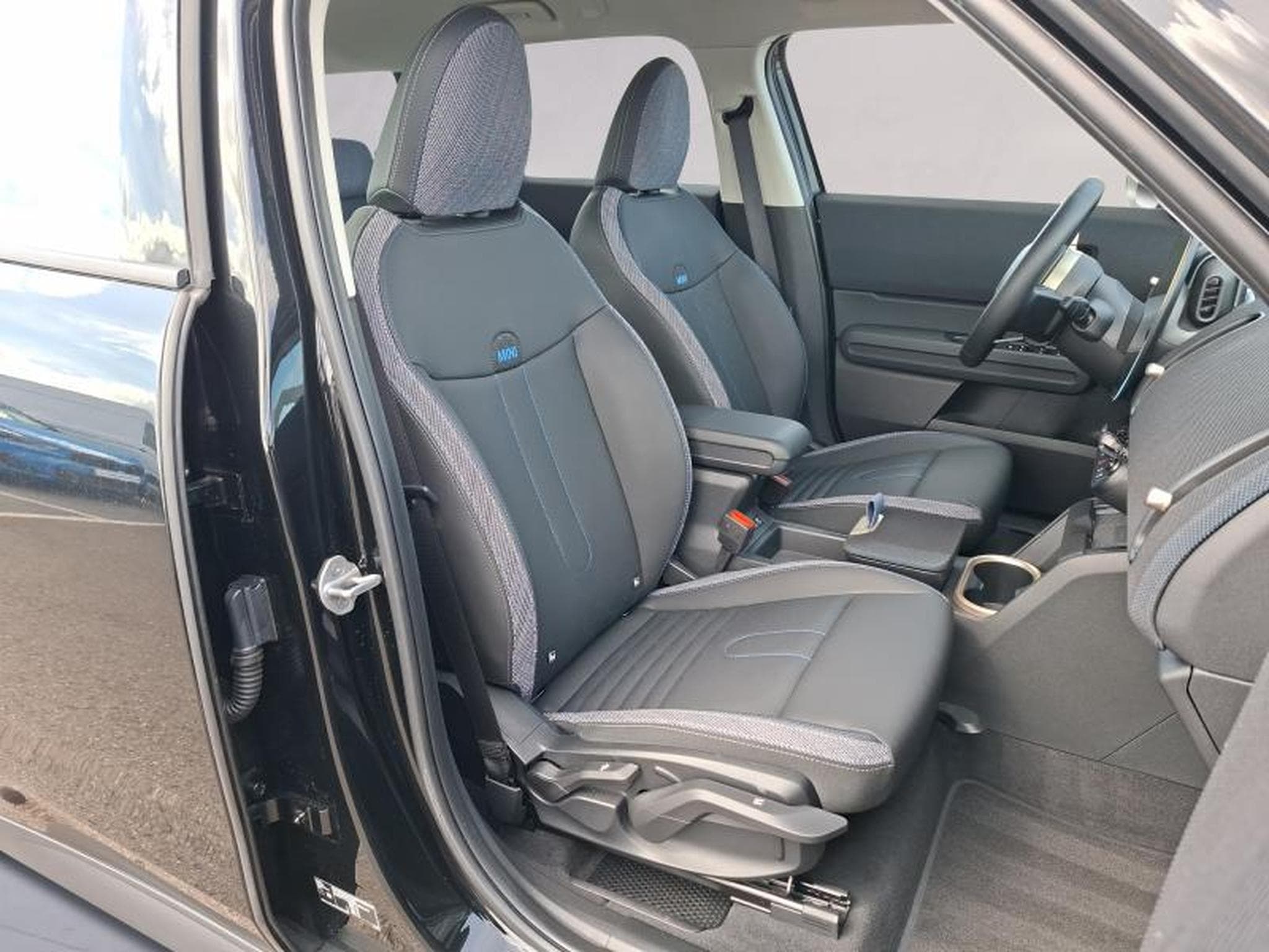 MINI Countryman Countryman C (2025) - Photo 11
