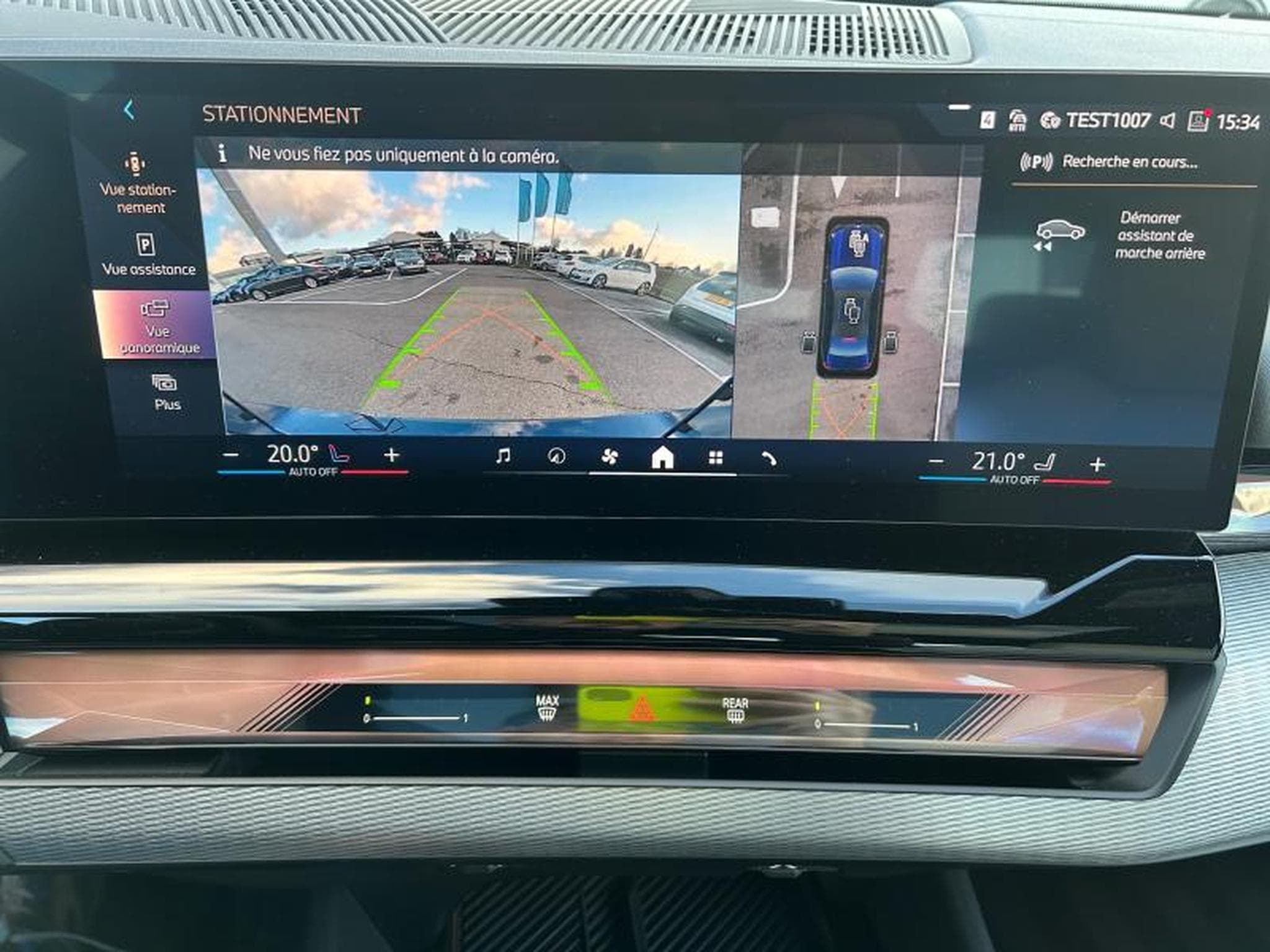 BMW Série 5 550e xDrive Berline Kit M Sport (2024) - Photo 14