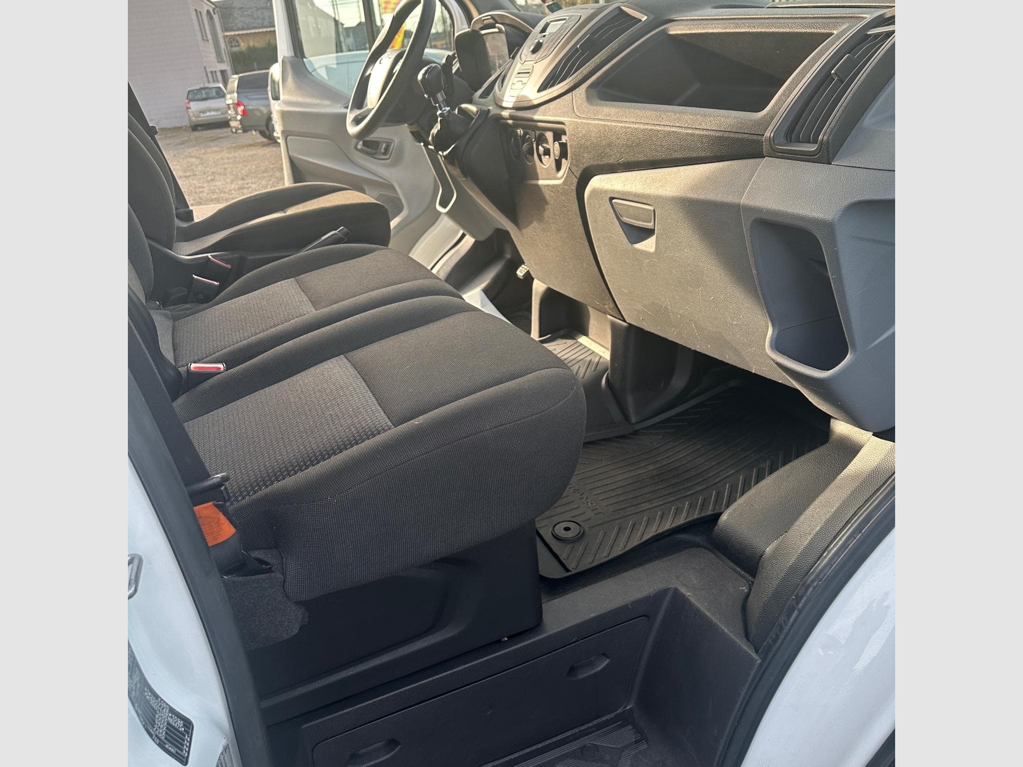 Ford Transit transit 350 dépanneuse porte voiture2,2 l 125 ch (2016) - Photo 10