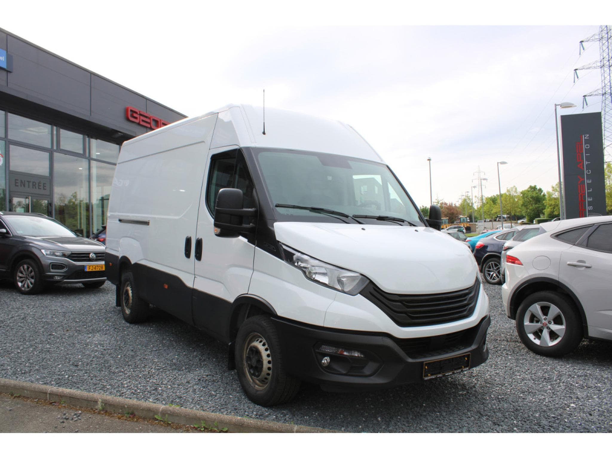 Iveco Daily 35S14, 1 HAND, CAMERA, BLUETOOTH, (2022) - Foto 1