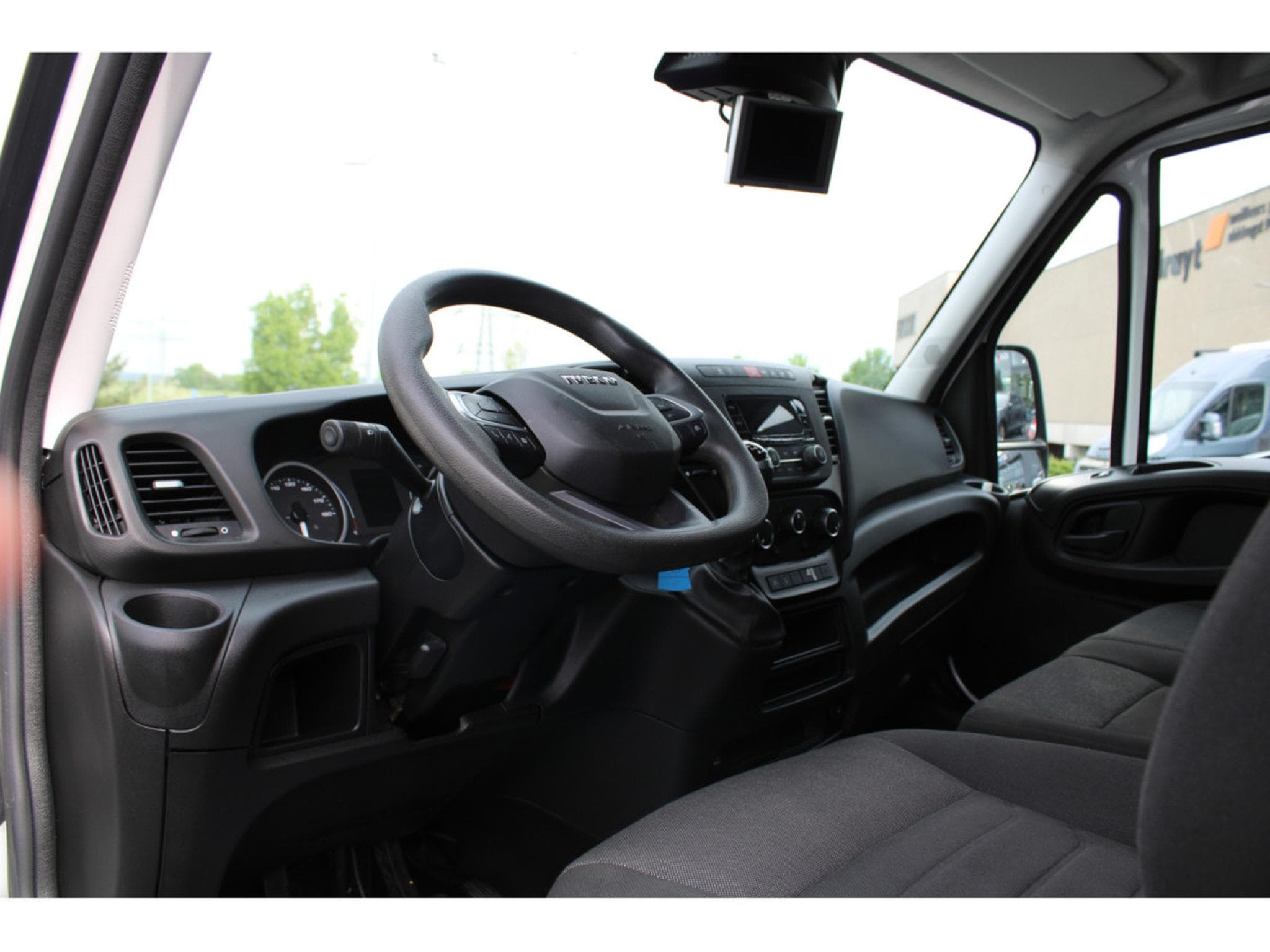 Iveco Daily 35S14, 1 HAND, CAMERA, BLUETOOTH, (2022) - Foto 7
