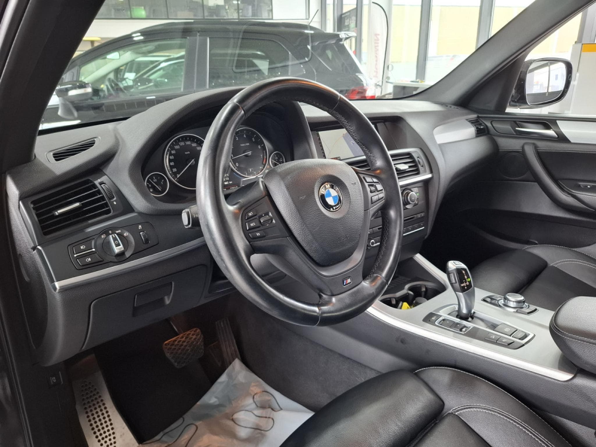 BMW X3 XDRIVE 28i Pack M, CUIR, NAVI, PANORAMA, 4*4, BLUETOOTH, ALU (2012) - Foto 7