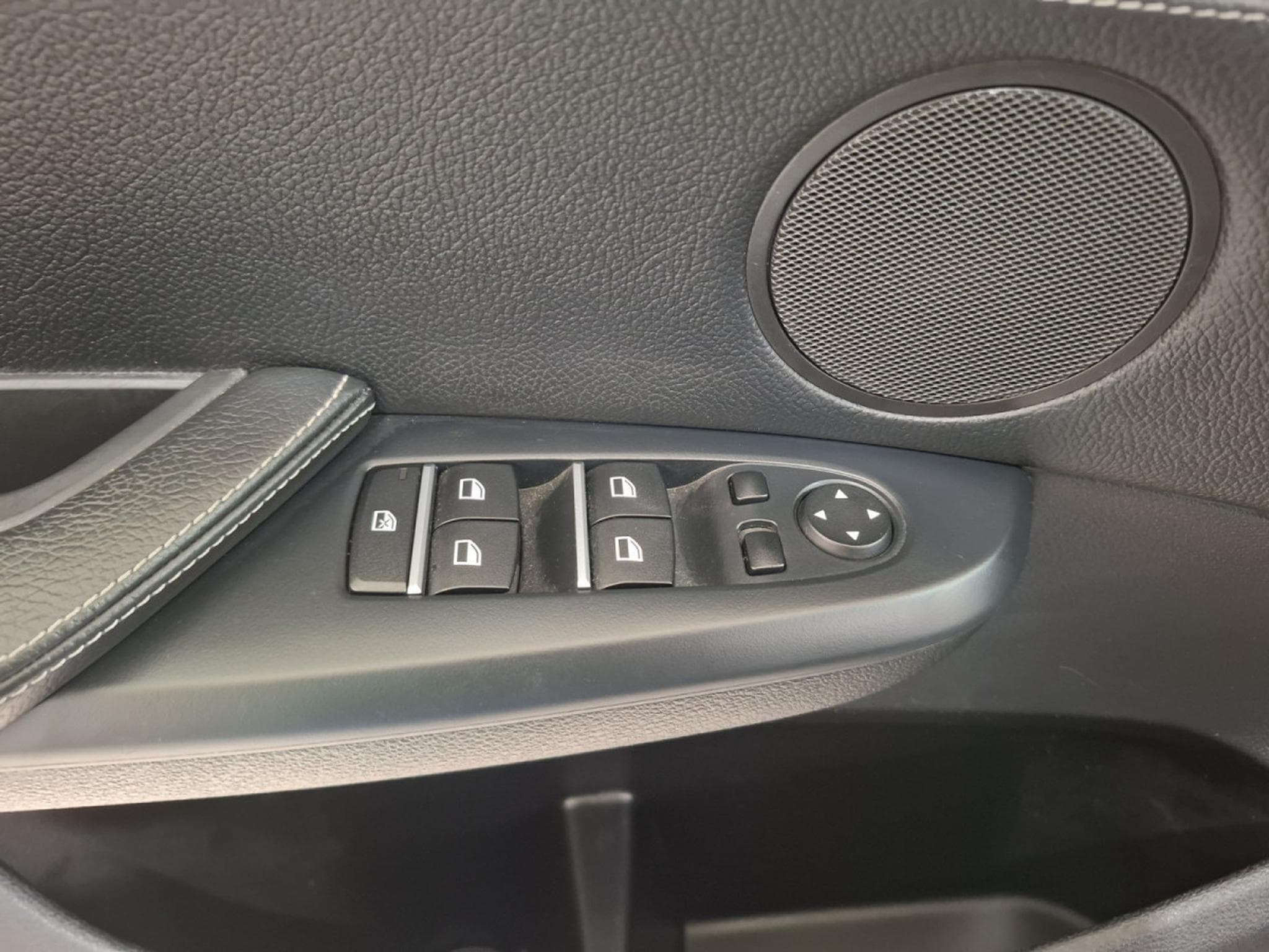 BMW X3 XDRIVE 28i Pack M, CUIR, NAVI, PANORAMA, 4*4, BLUETOOTH, ALU (2012) - Foto 14