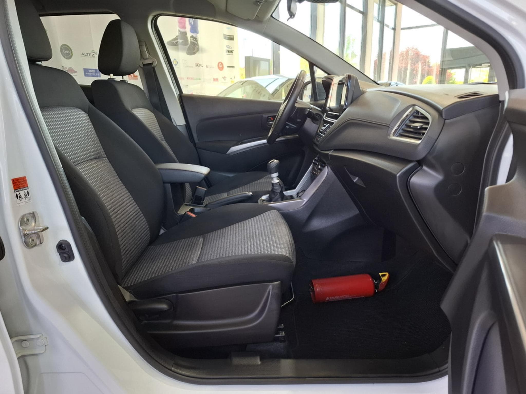 Suzuki S-Cross 1.4 TURBO HYBRID,1 HAND, CAMERA, CLIMA  AUTO, CARPLAY, ALU 1 (2023) - Foto 10