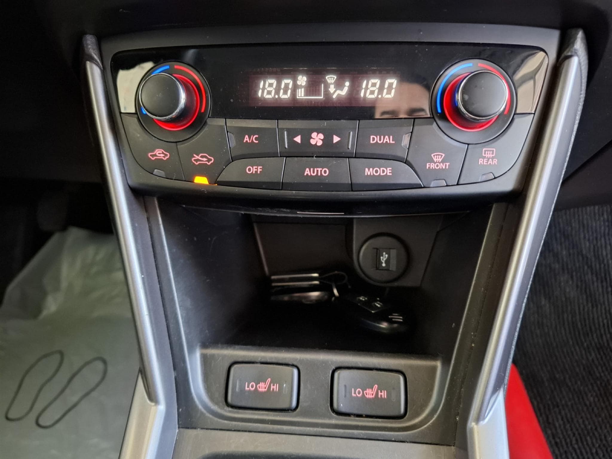 Suzuki S-Cross 1.4 TURBO HYBRID,1 HAND, CAMERA, CLIMA  AUTO, CARPLAY, ALU 1 (2023) - Foto 14