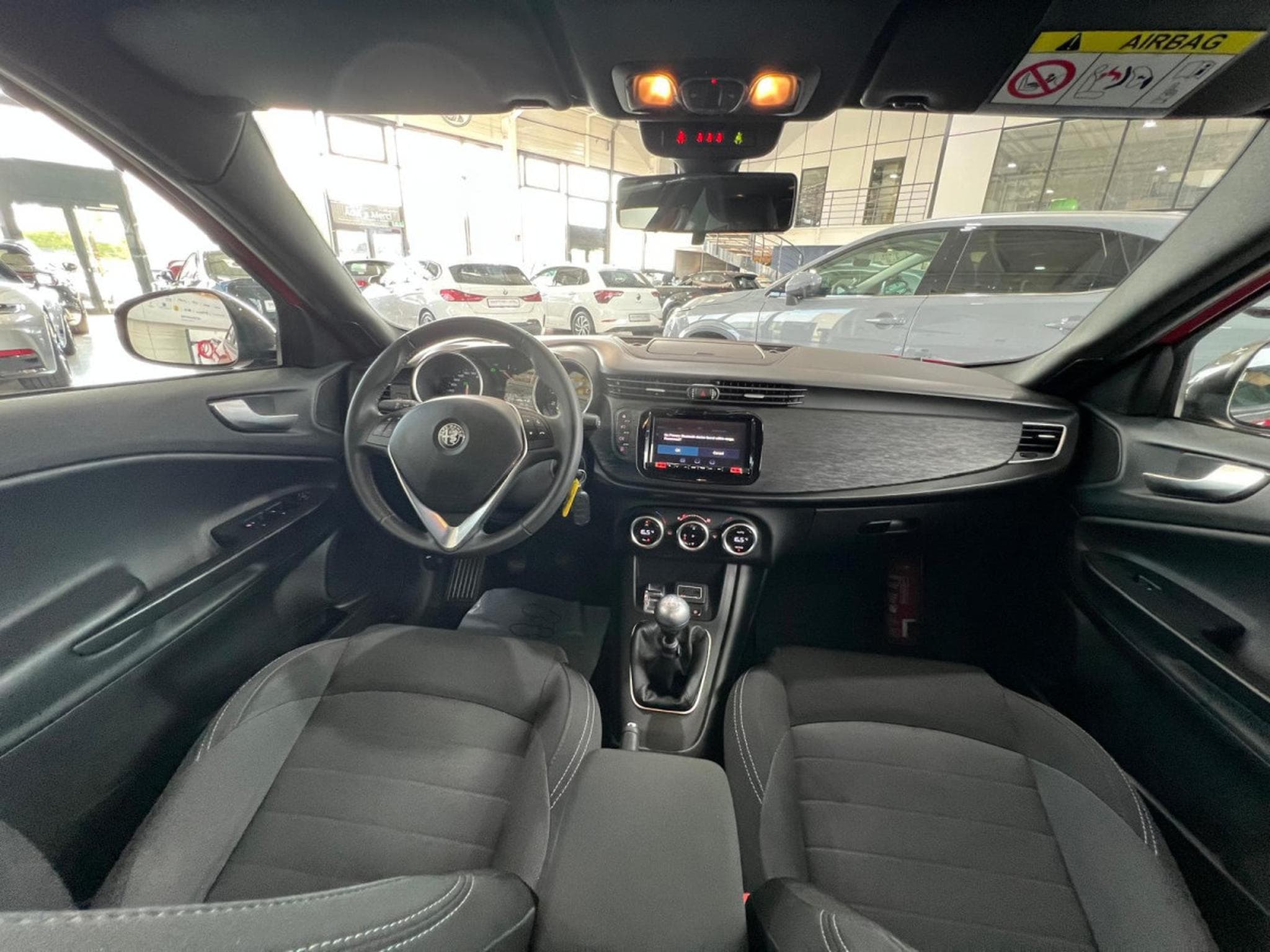Alfa-Romeo Giulietta 1.4 SPORT 120 , 1HAND, CARPLAY, CAMERA, LED, GARANTIE (2019) - Foto 8