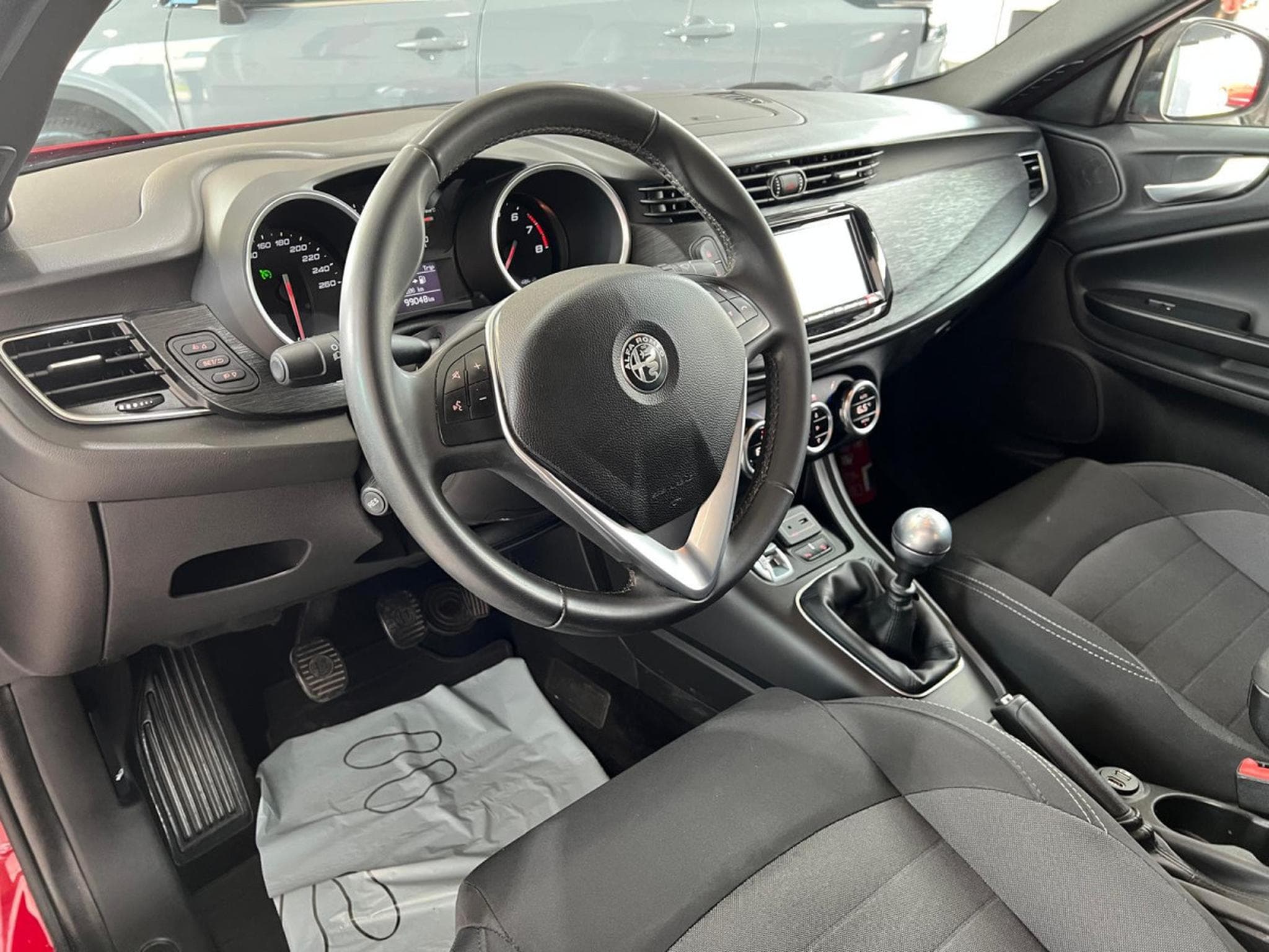 Alfa-Romeo Giulietta 1.4 SPORT 120 , 1HAND, CARPLAY, CAMERA, LED, GARANTIE (2019) - Foto 13