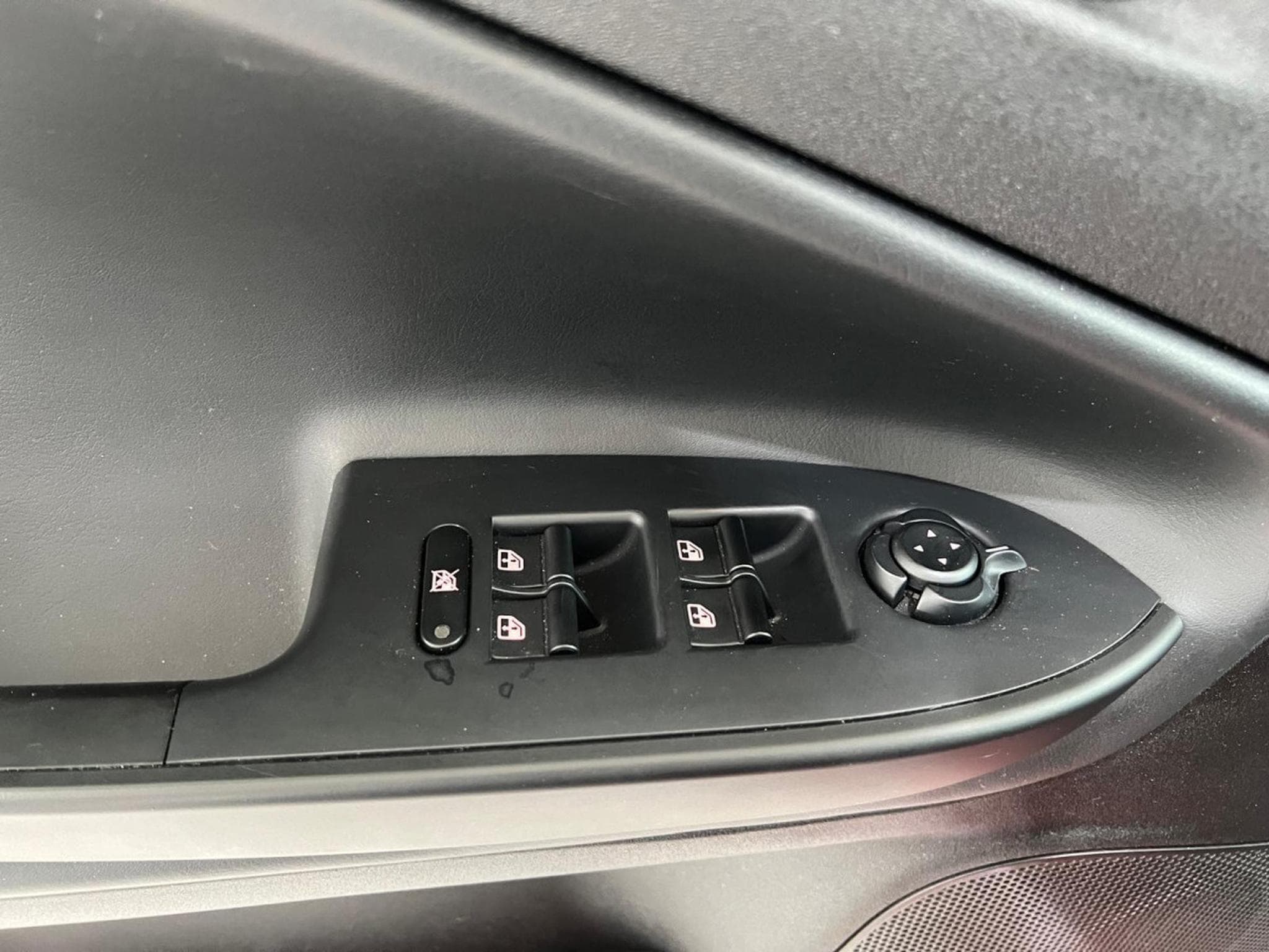 Alfa-Romeo Giulietta 1.4 SPORT 120 , 1HAND, CARPLAY, CAMERA, LED, GARANTIE (2019) - Foto 14