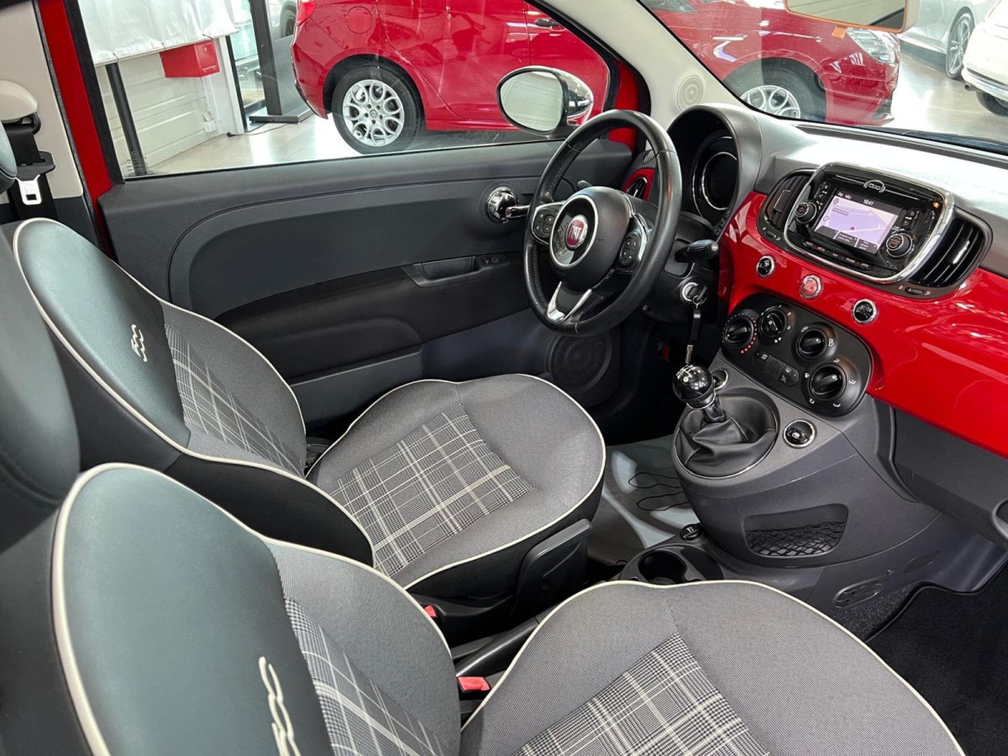 Fiat 500 CABRIO, NAVI, ALU 15'', PDC, DIGITAL COCKPIT (2016) - Foto 12