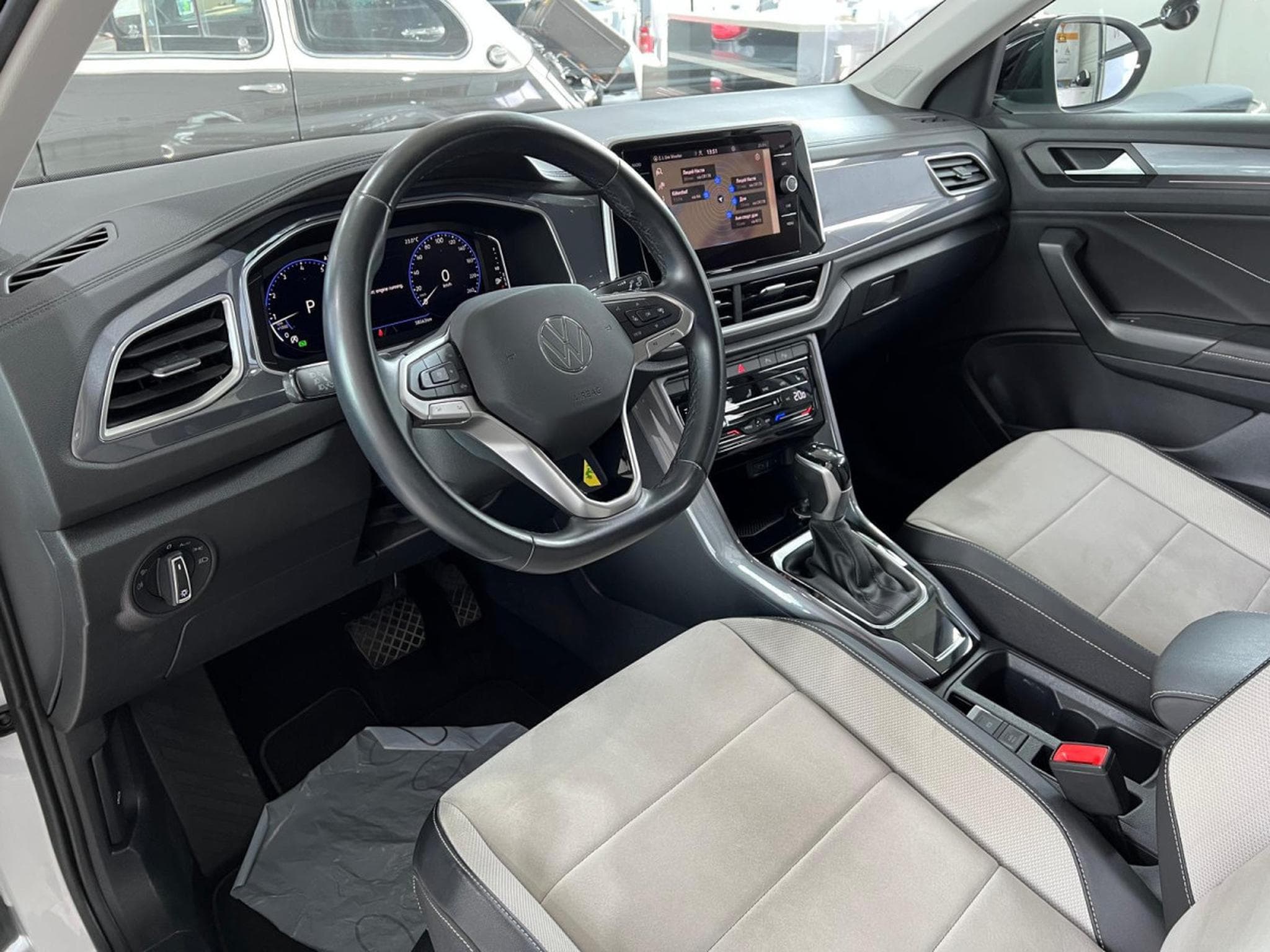 VW T-Roc 1.5 TSI 150 DSG STYLE,1 HAND,VIRTUAL,KAMERA,NAVI,CARPLAY,LED (2022) - Foto 6