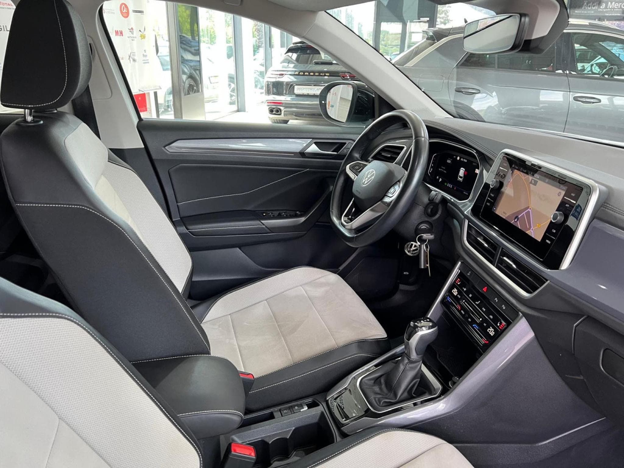 VW T-Roc 1.5 TSI 150 DSG STYLE,1 HAND,VIRTUAL,KAMERA,NAVI,CARPLAY,LED (2022) - Foto 8