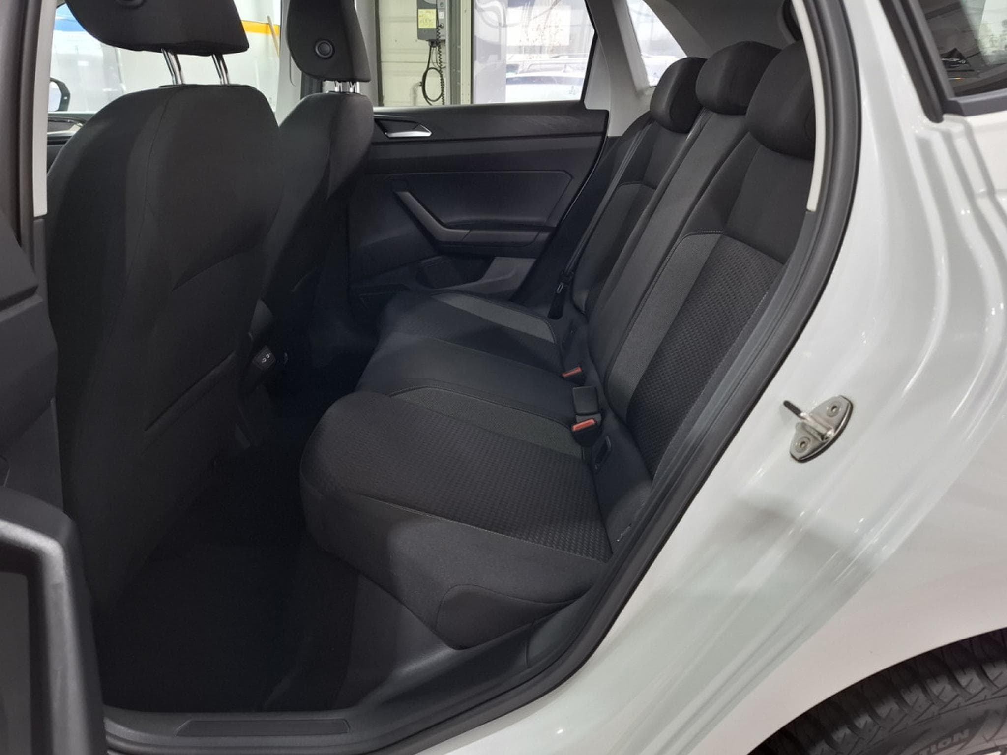 VW Polo 1.0 TSI 95 LIFE, 1 HAND, DIGITAL COCKPIT, CARPLAY, NAVI, FRA (2023) - Foto 9