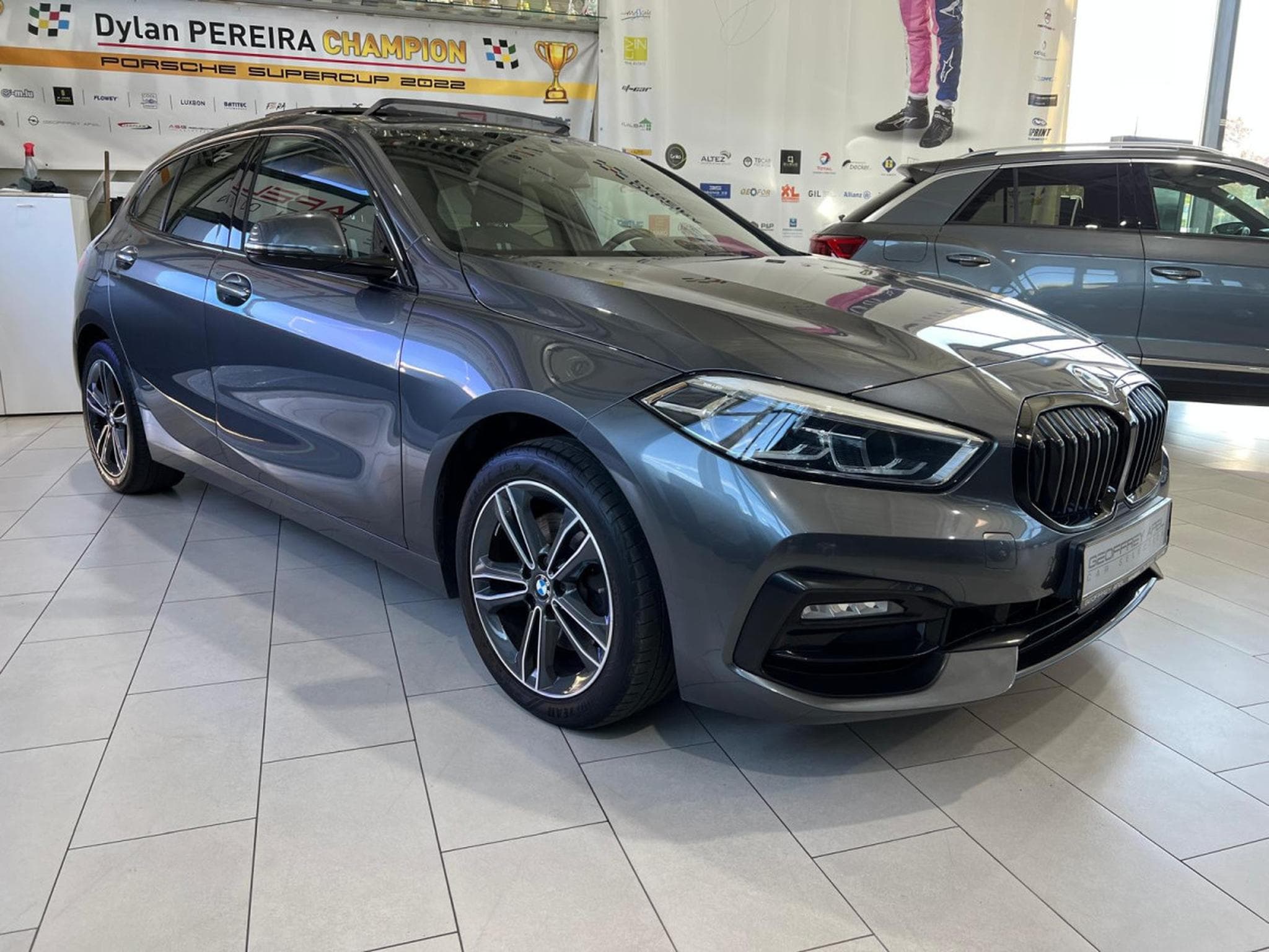 BMW 118 DA 150 SPORT LINE, CUIR, PANORAMIQUE, LED, ALU17'', CARPLAY, (2020) - Foto 4