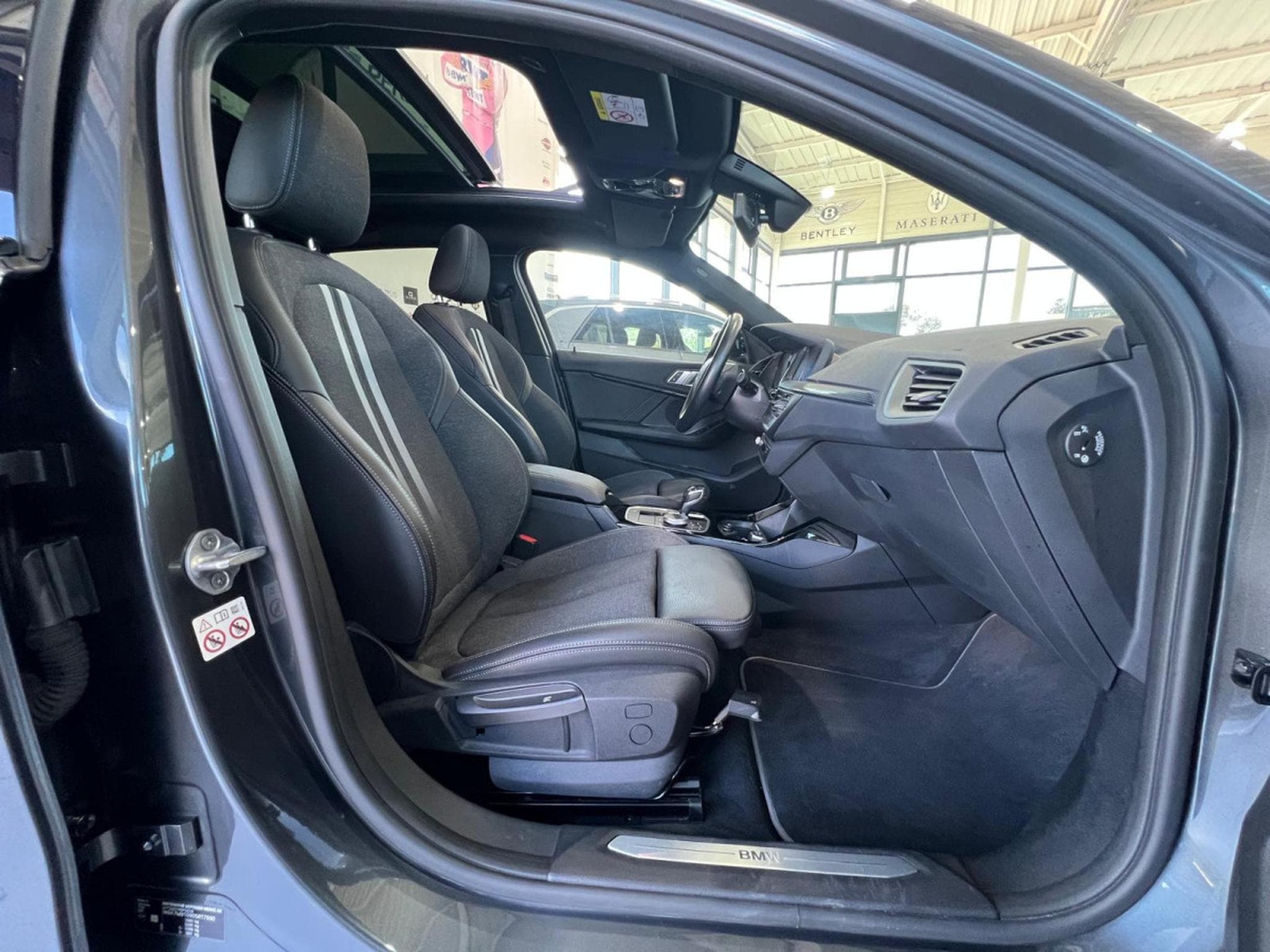 BMW 118 DA 150 SPORT LINE, CUIR, PANORAMIQUE, LED, ALU17'', CARPLAY, (2020) - Foto 7