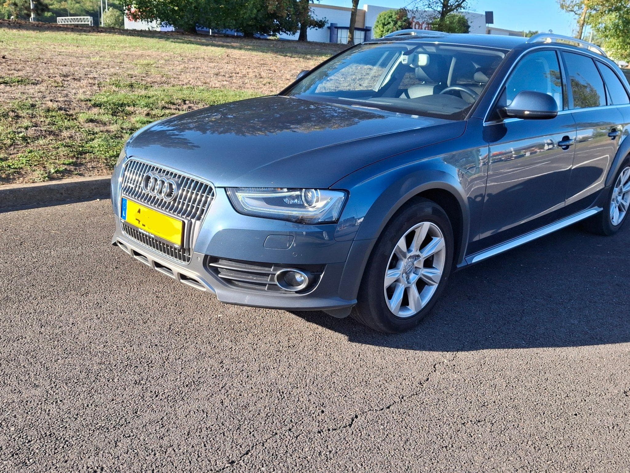 Audi A4 Allroad (2015) - Photo 1