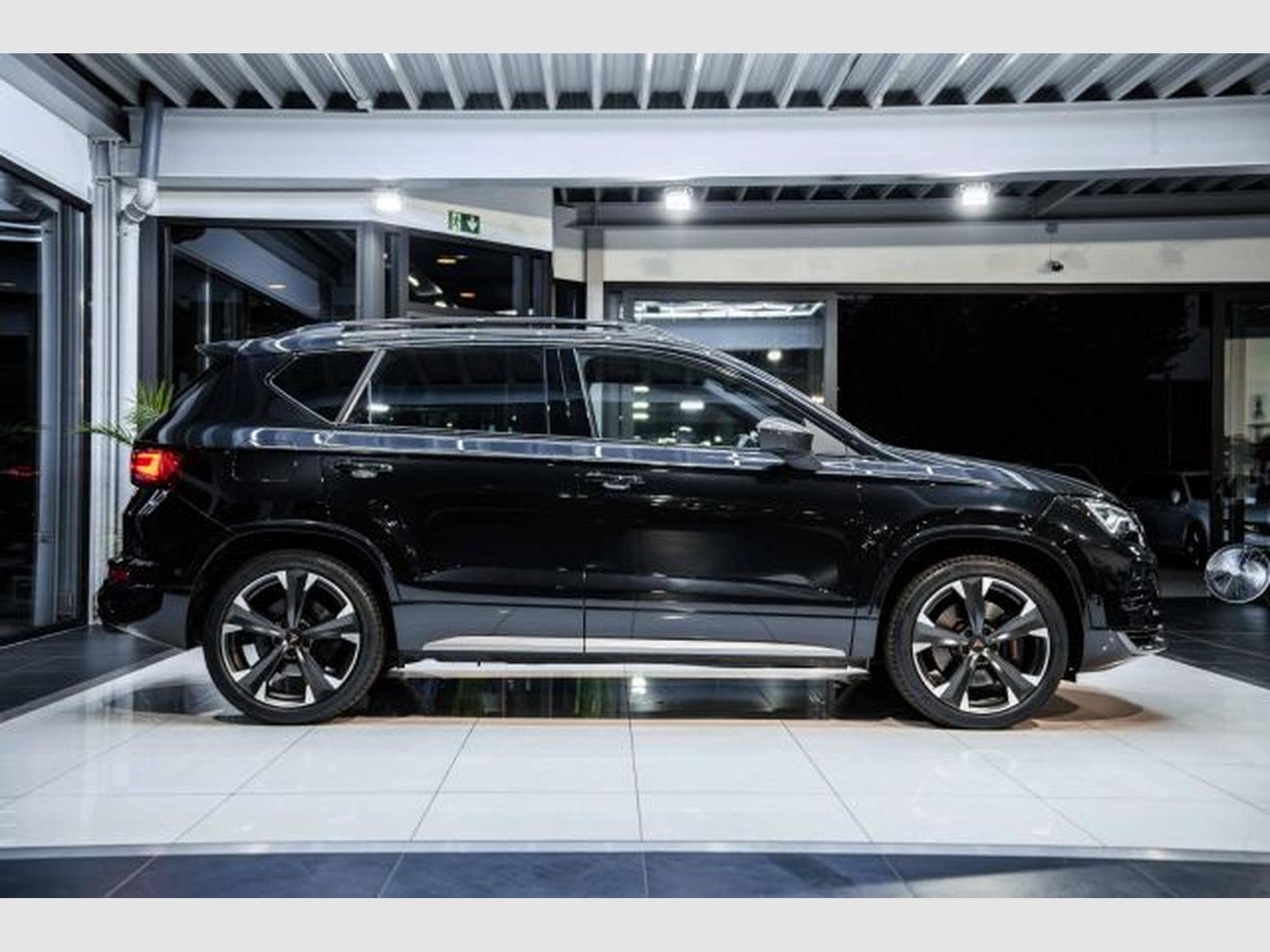 Cupra Ateca Ateca VZ 2.0 TSI DSG 4Drive NAVI LED 360 AHK GRA (2023) - Photo 7