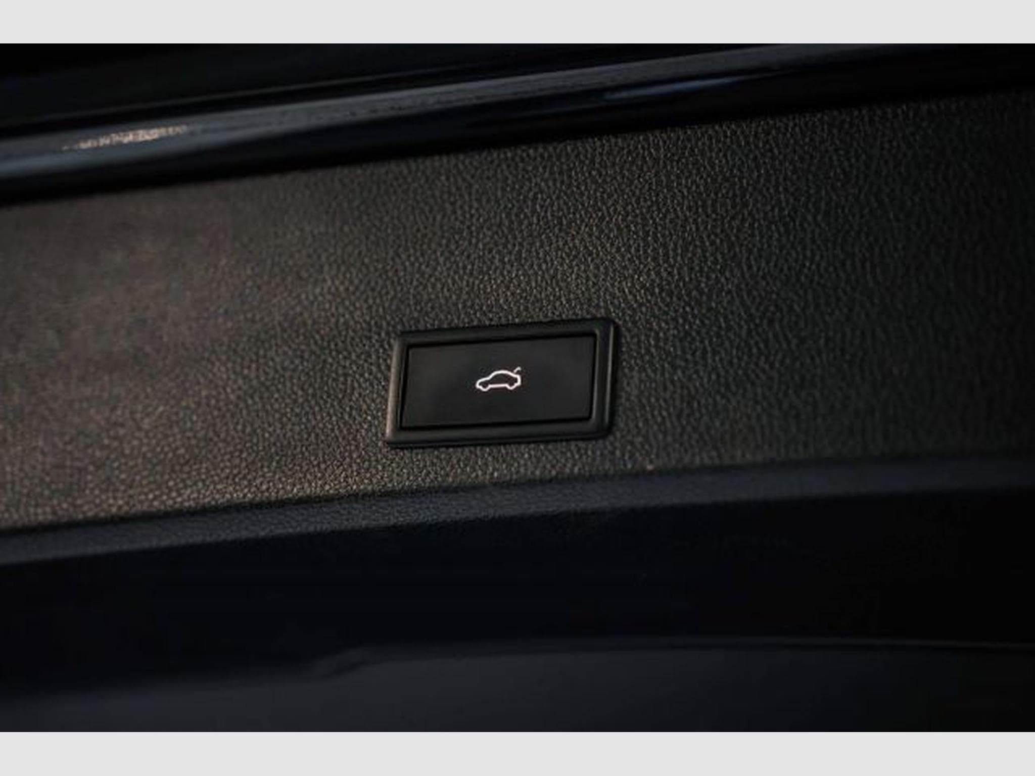 Cupra Ateca Ateca VZ 2.0 TSI DSG 4Drive NAVI LED 360 AHK GRA (2023) - Photo 15