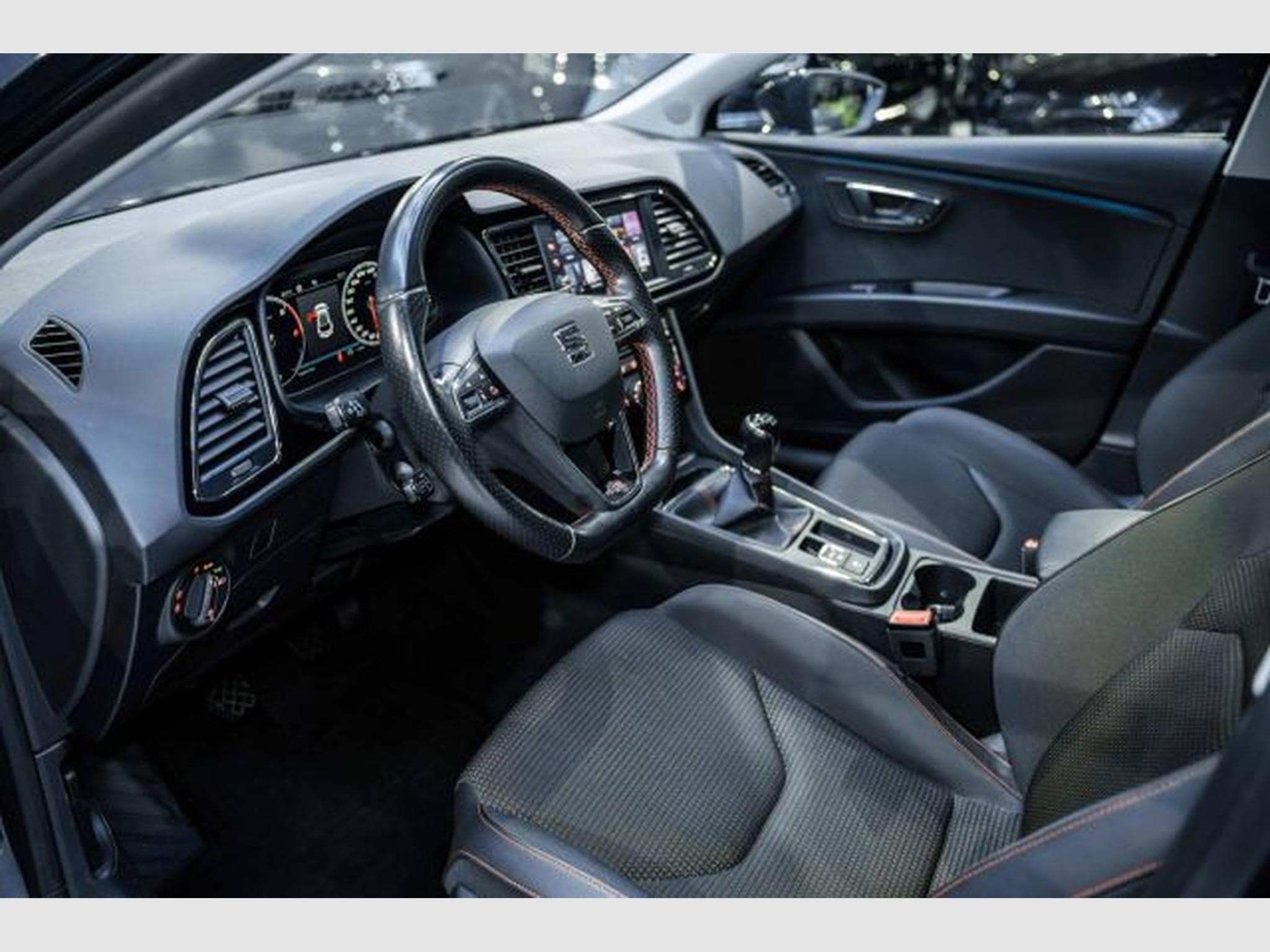 Seat Leon Leon 2.0 TDI FR-Line NAVI RFK LED SHZG VIRTUAL (2019) - Foto 15